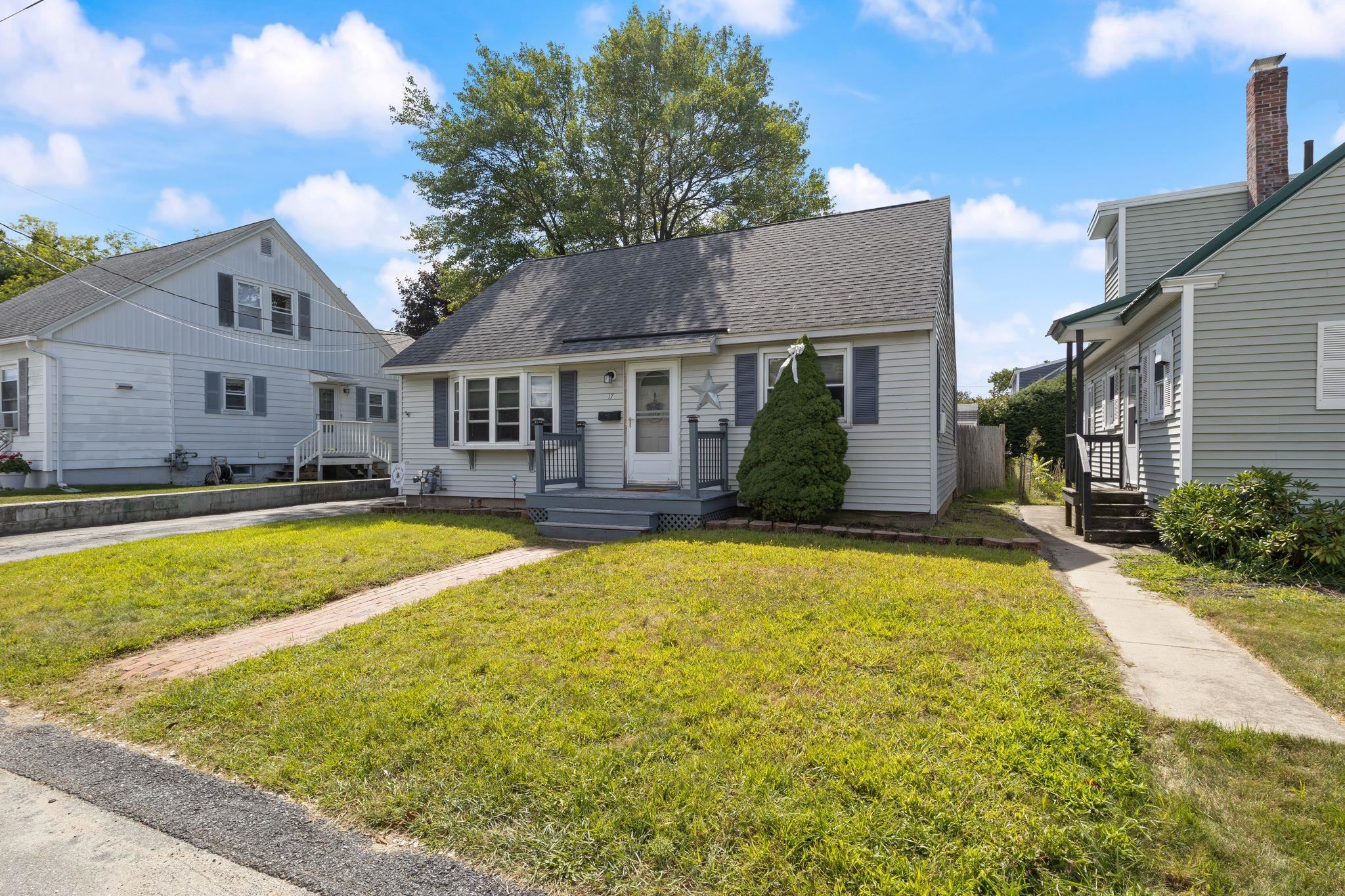 17 Lund St, Nashua, NH 03060