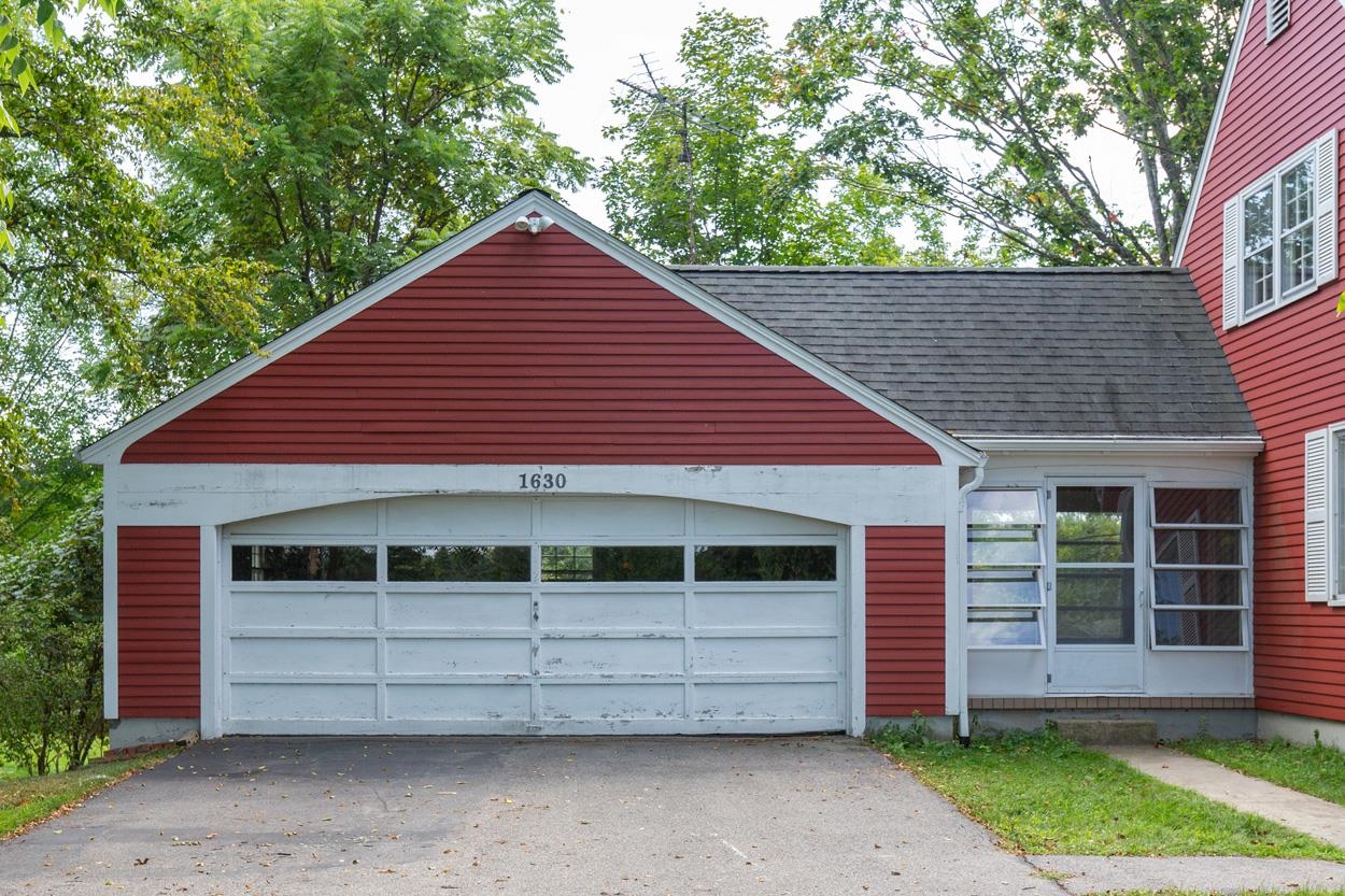 1630 Greenland Rd, Portsmouth, NH 03801