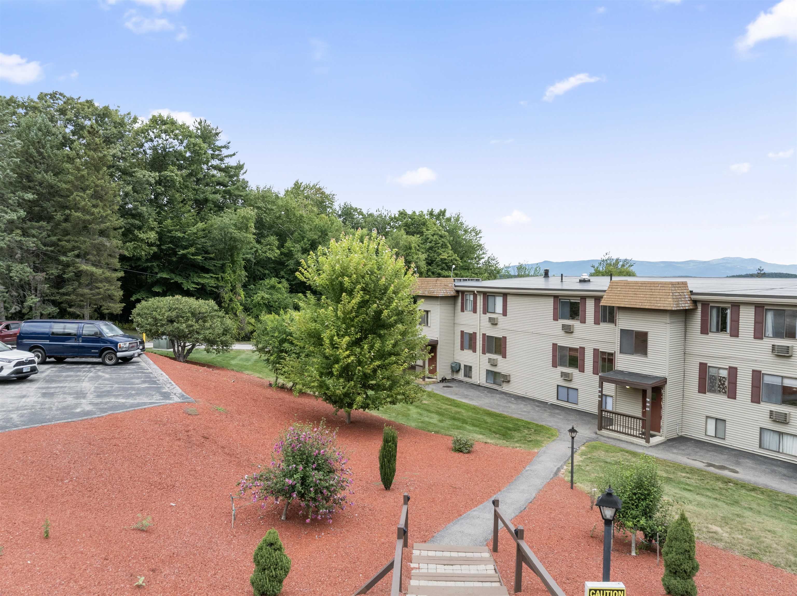 144 Treetop Cir #821, Laconia, NH 03246