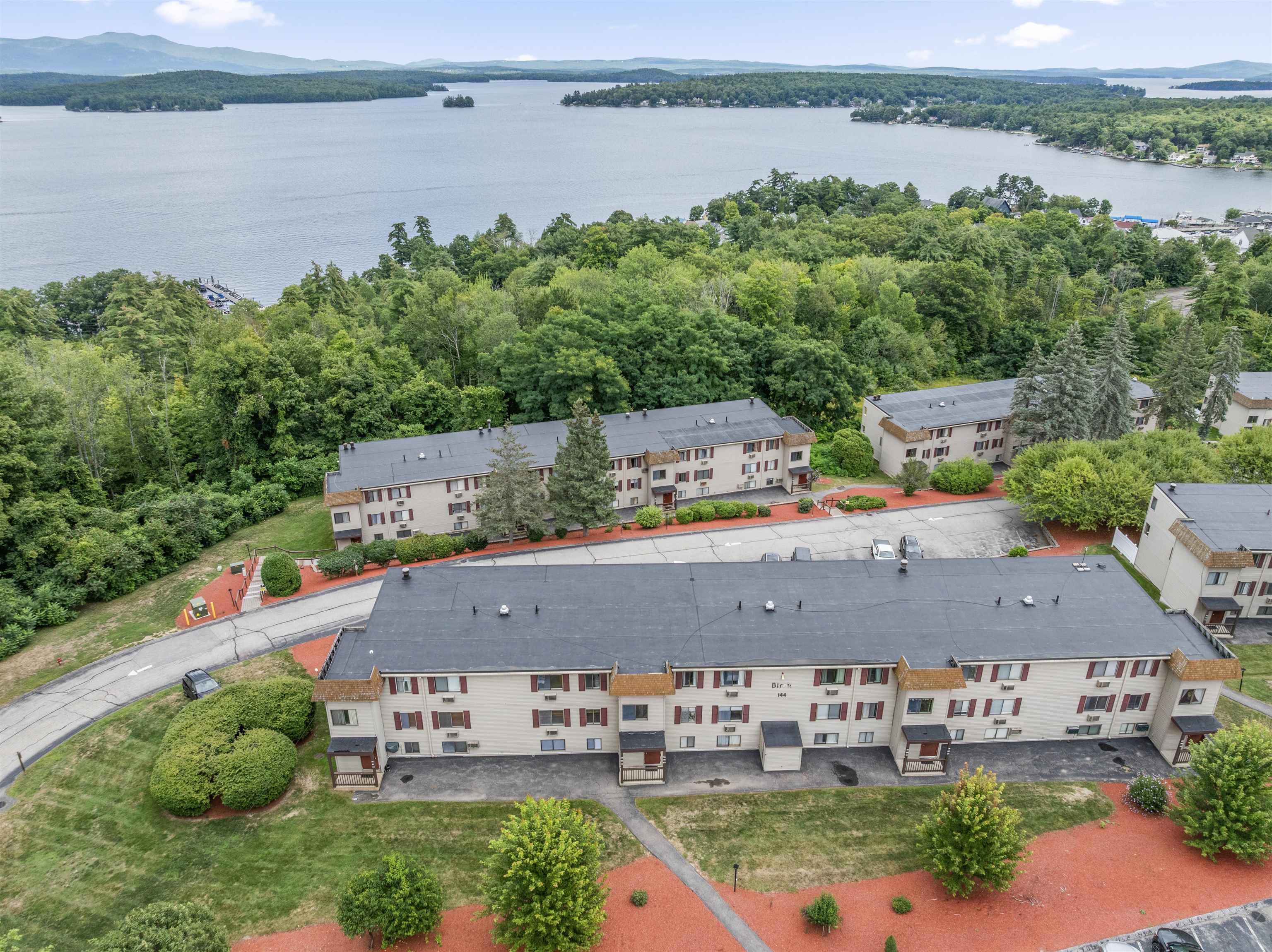 144 Treetop Cir #821, Laconia, NH 03246