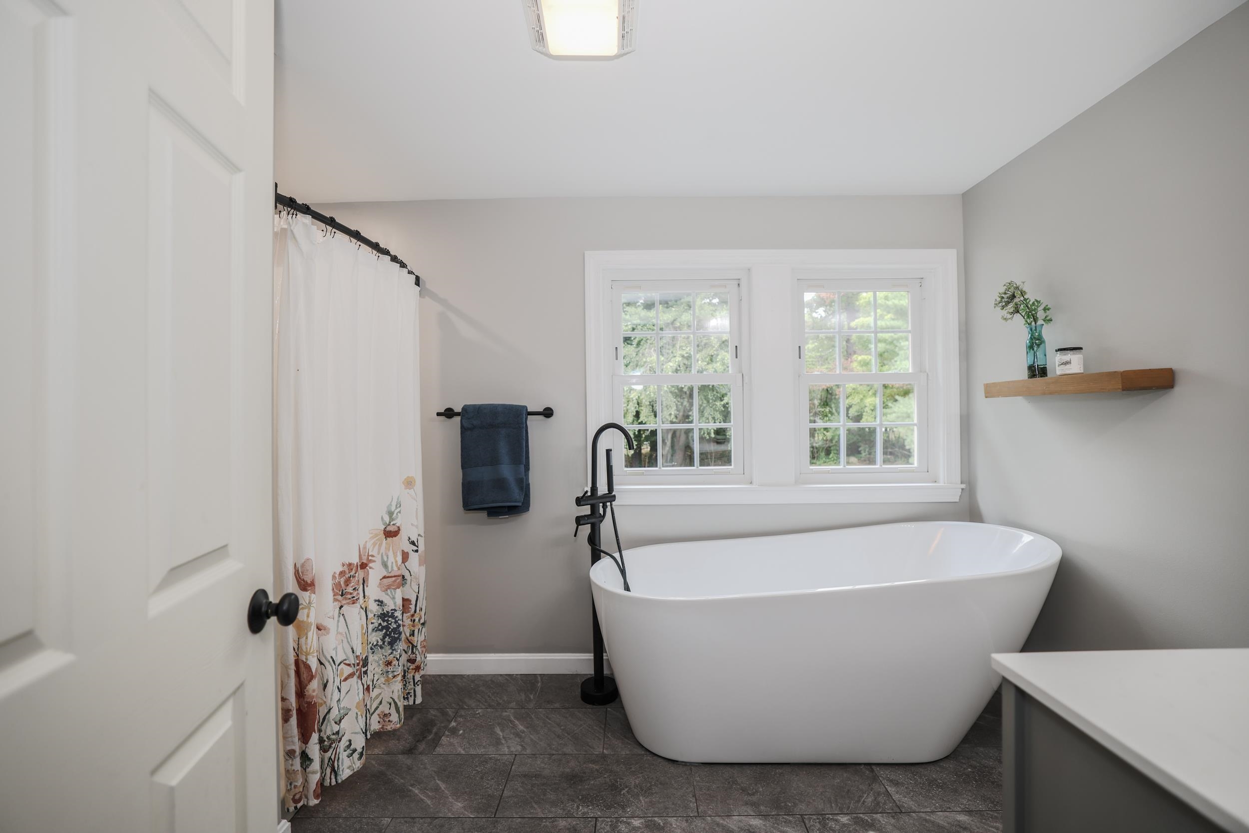 Love a great soaking tub!