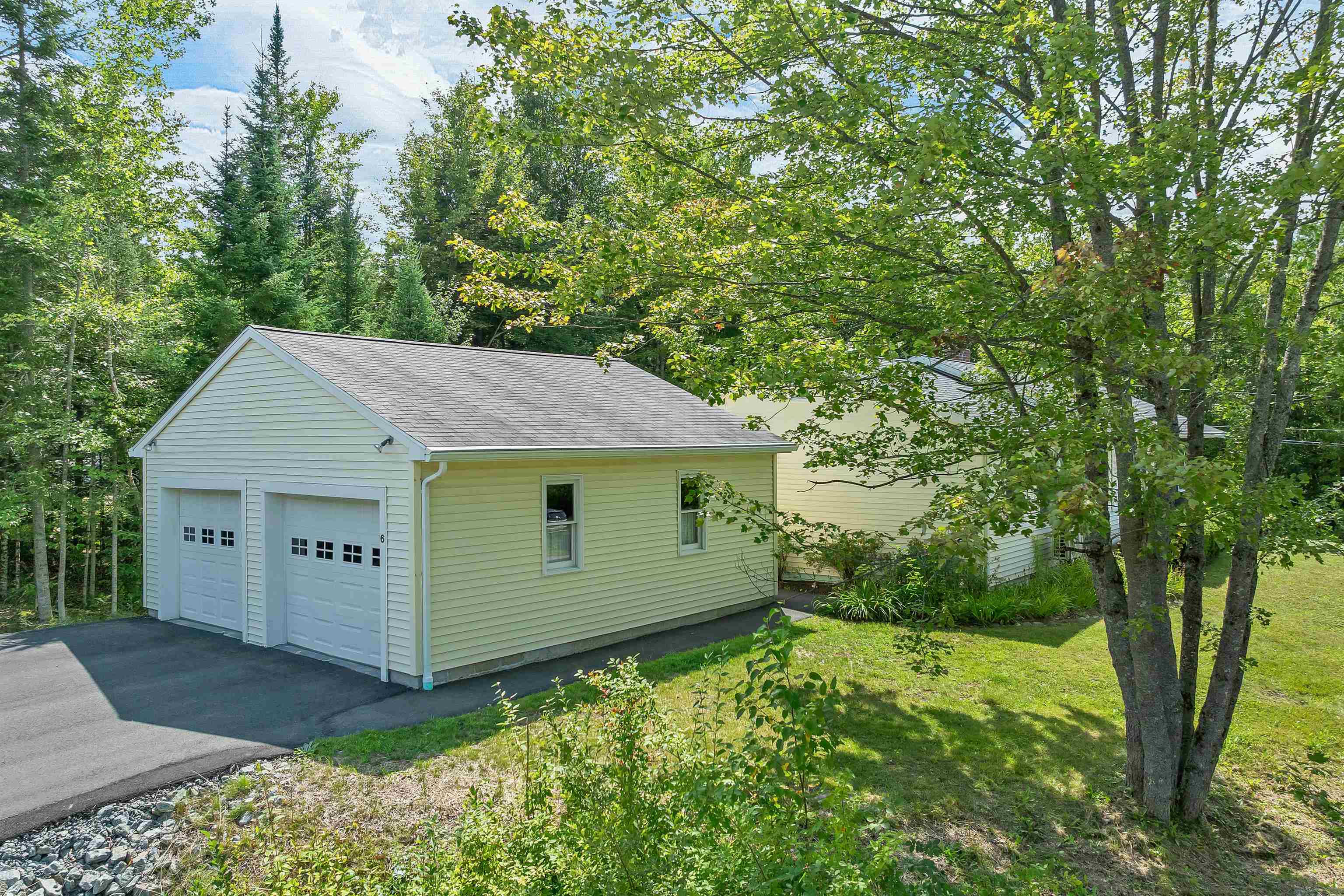 6 Tuck Ln, Littleton, NH 03561