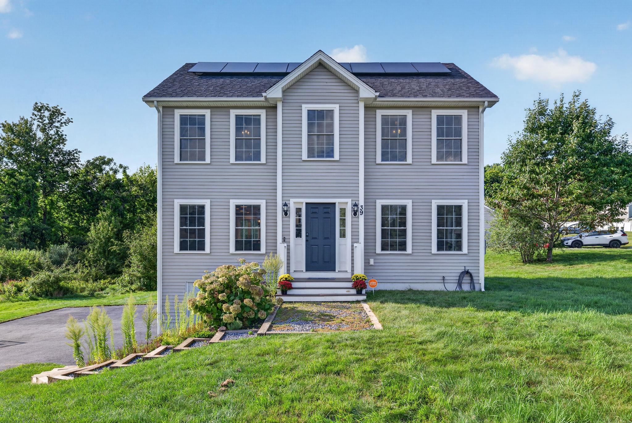 39 Windy Fields Ln, Jaffrey, NH 03452