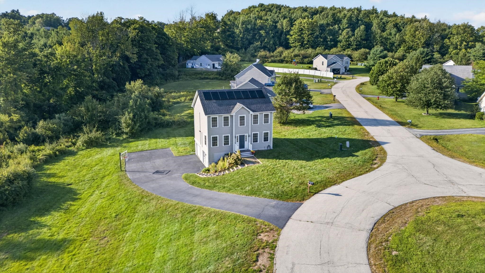 39 Windy Fields Ln, Jaffrey, NH 03452