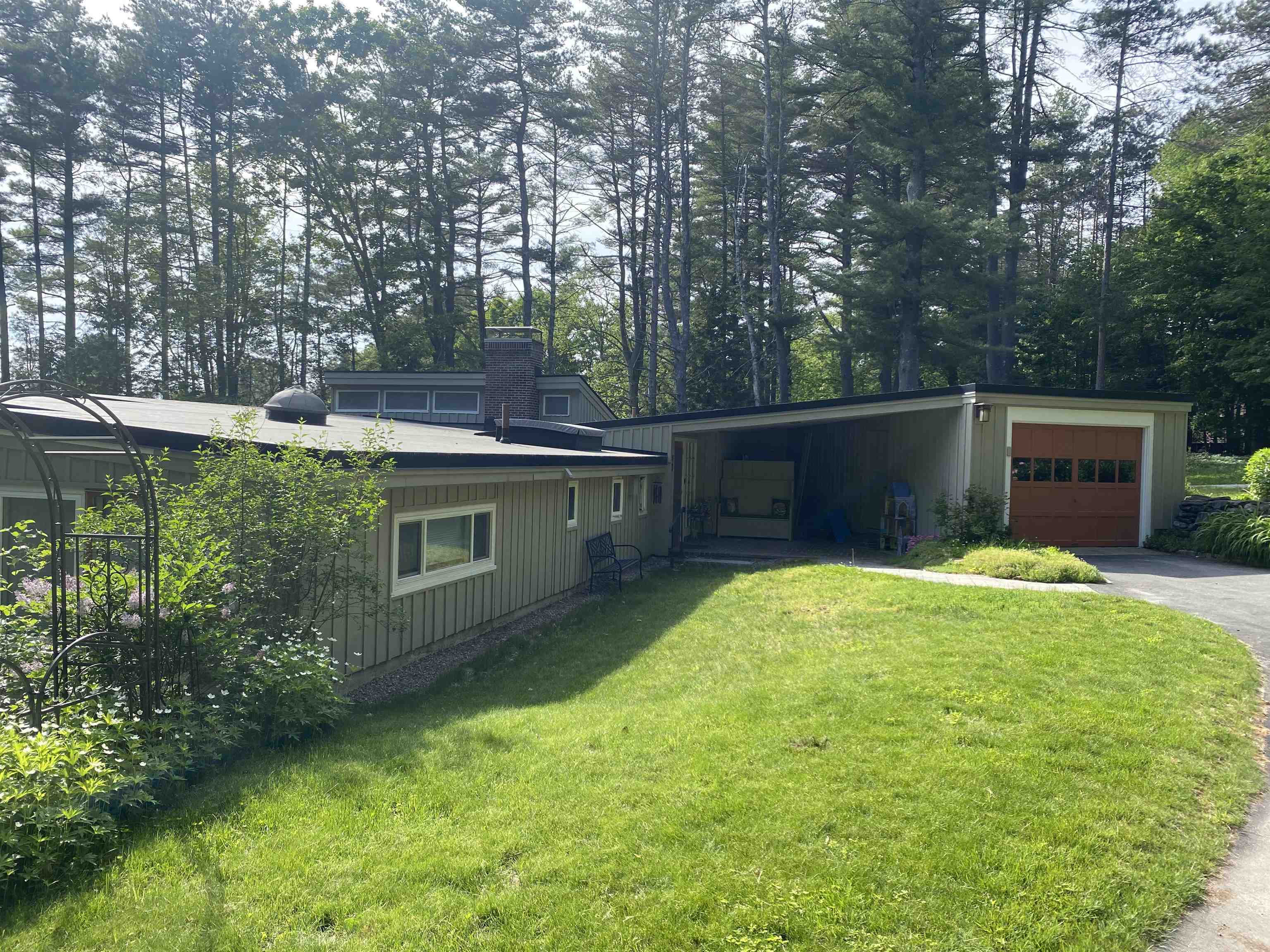 649 Jewett Rd, Hopkinton, NH 03229
