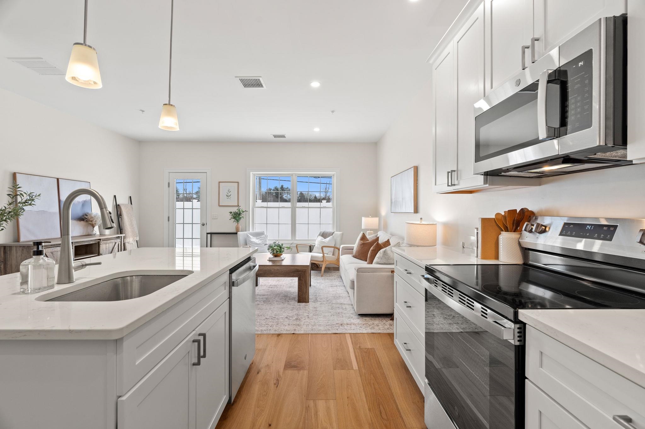 11 Suffolk Dr #3, Concord, NH 03303