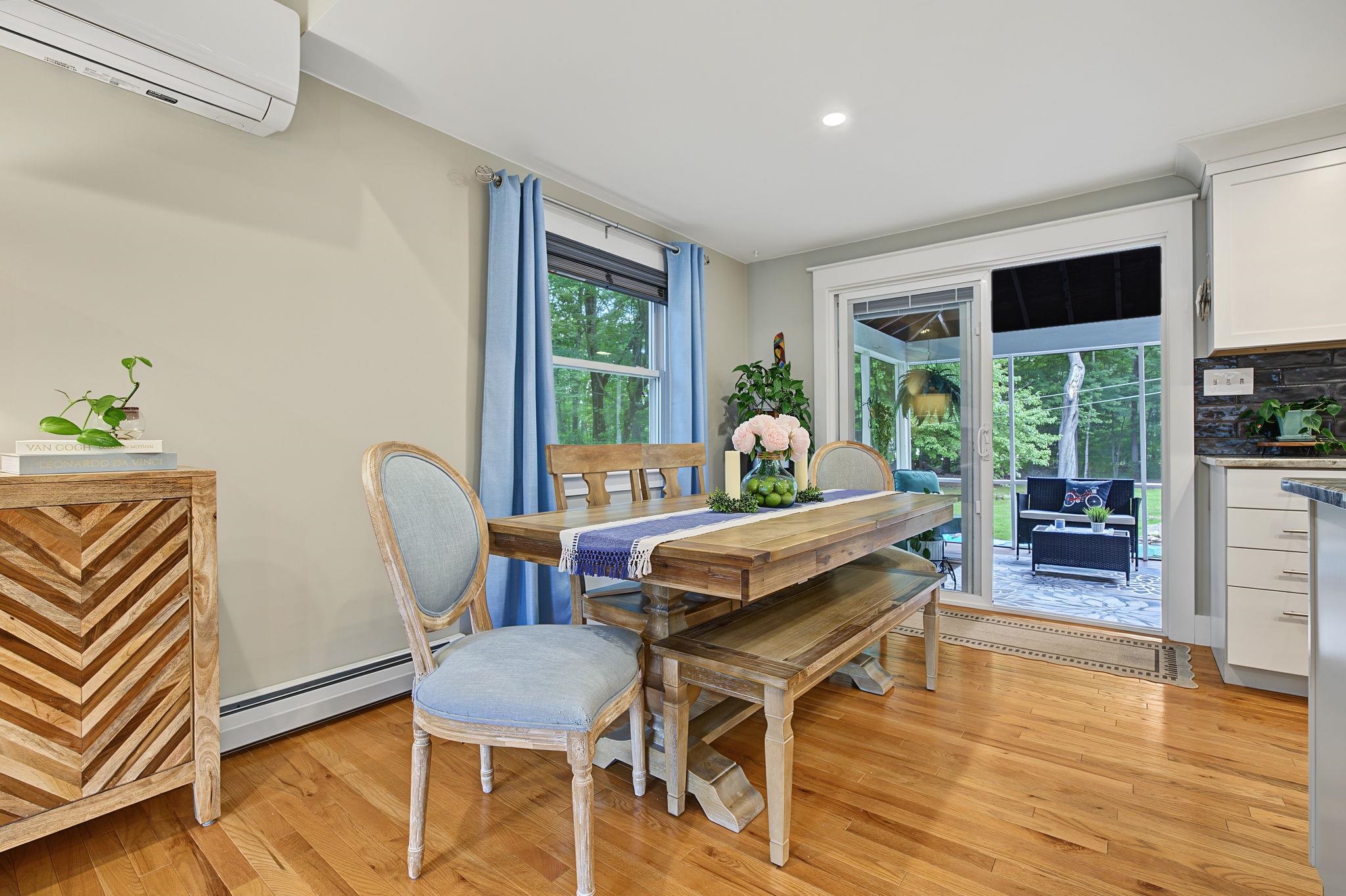 16 Sunset Dr, Atkinson, NH 03811