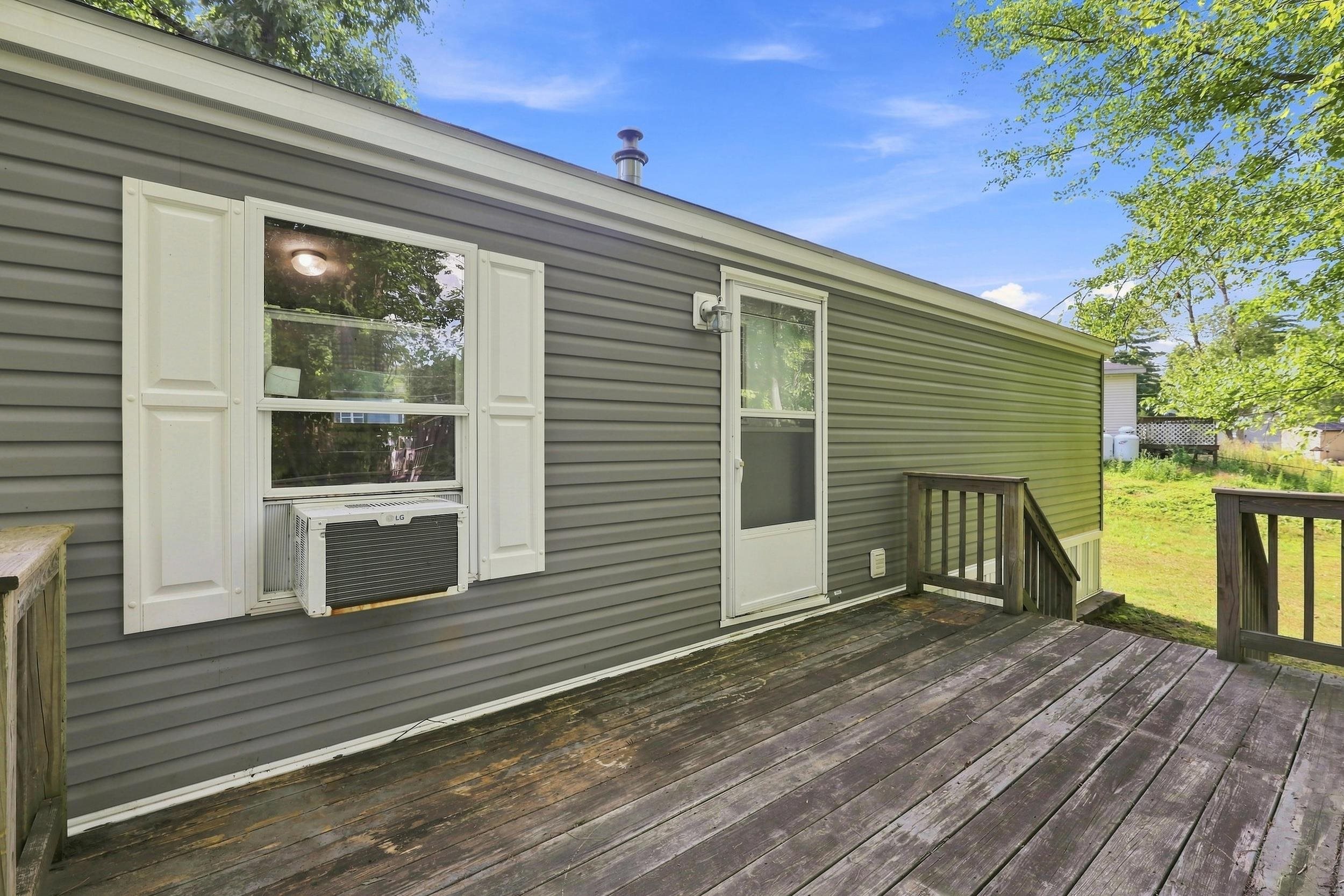 15 Roland Dr, Allenstown, NH 03275