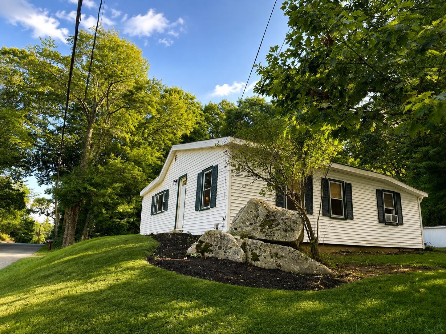 27 Beede Rd, Epping, NH 03042