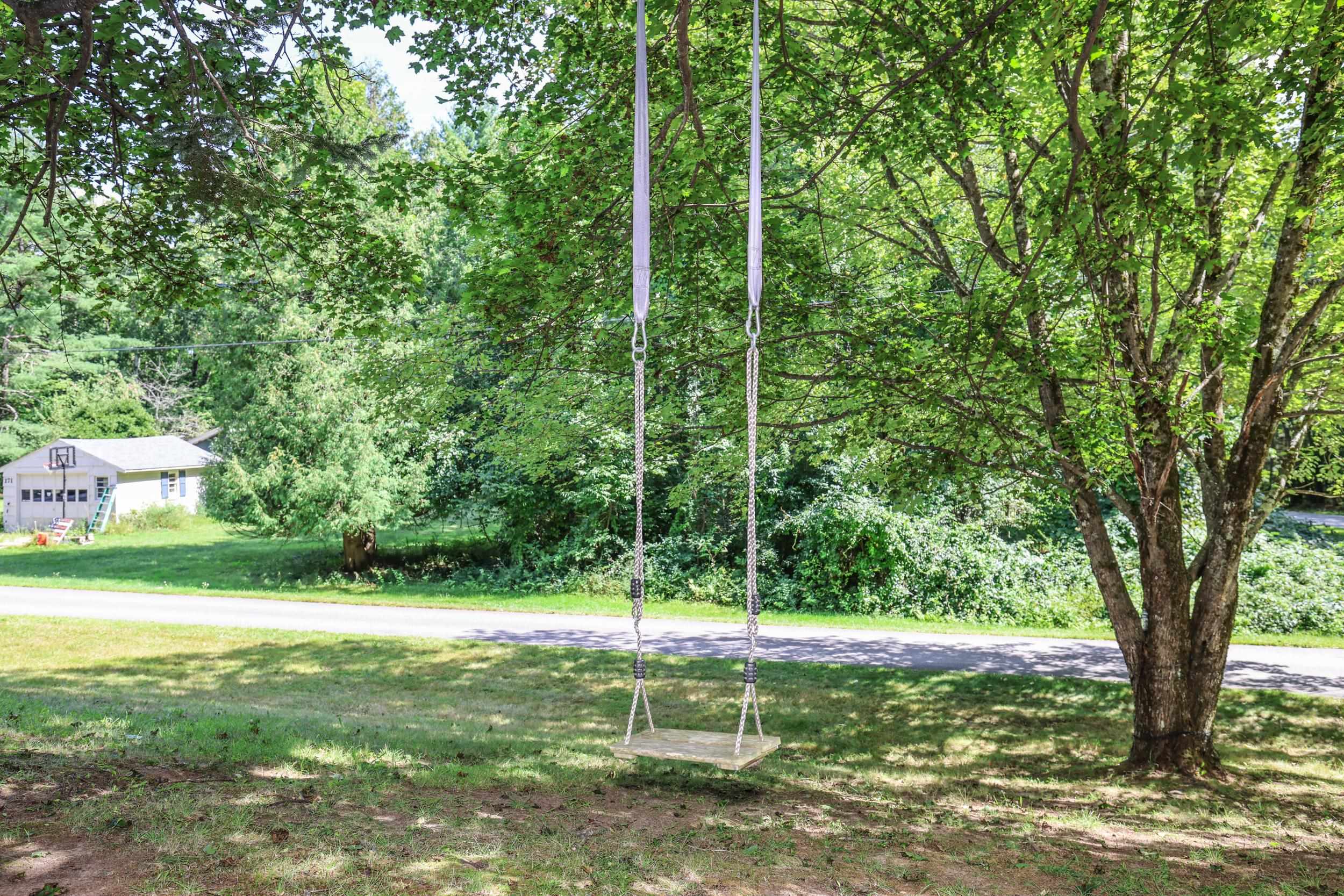 169 Bow Bog Rd, Bow, NH 03304