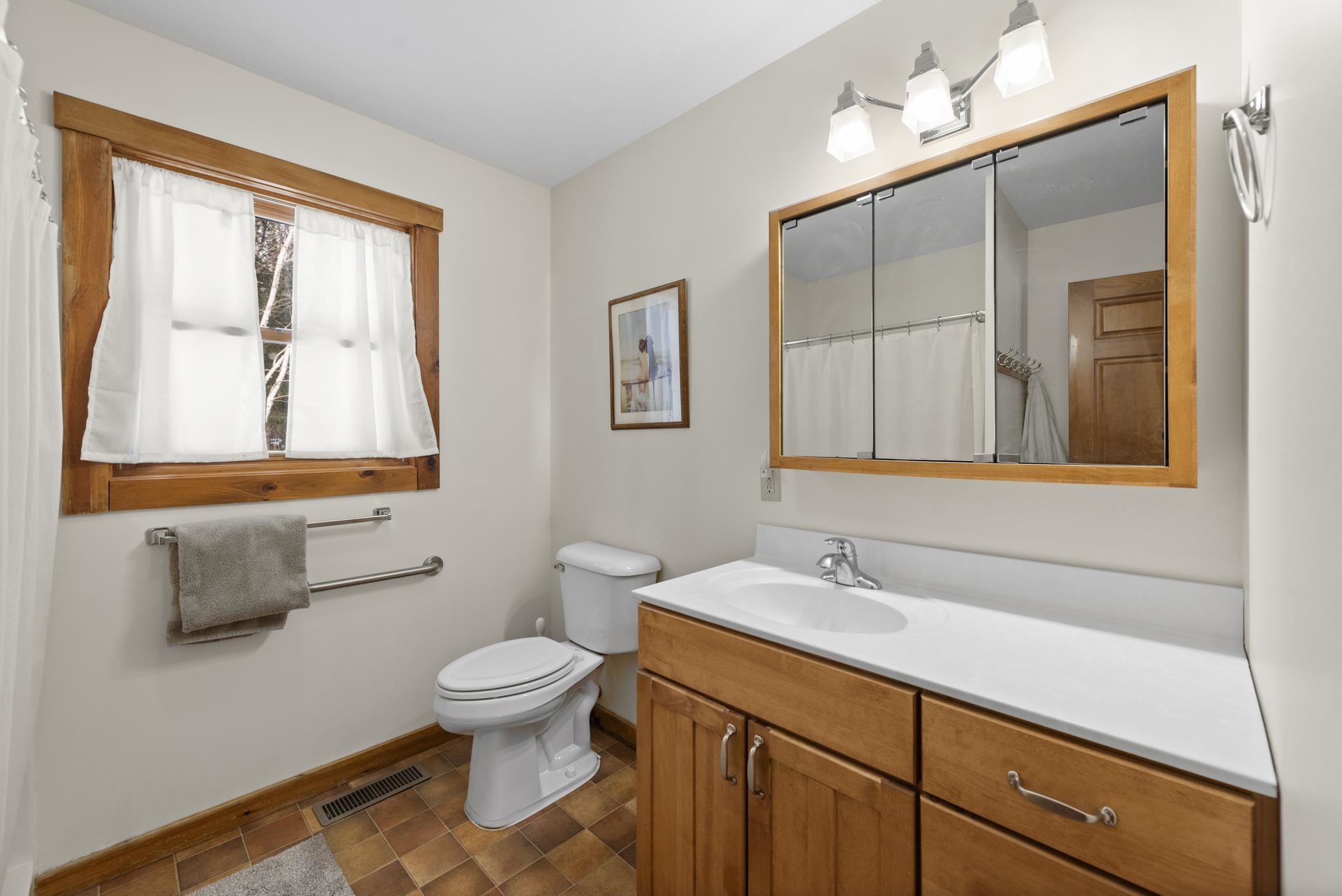 Full bathroom located on the first floor