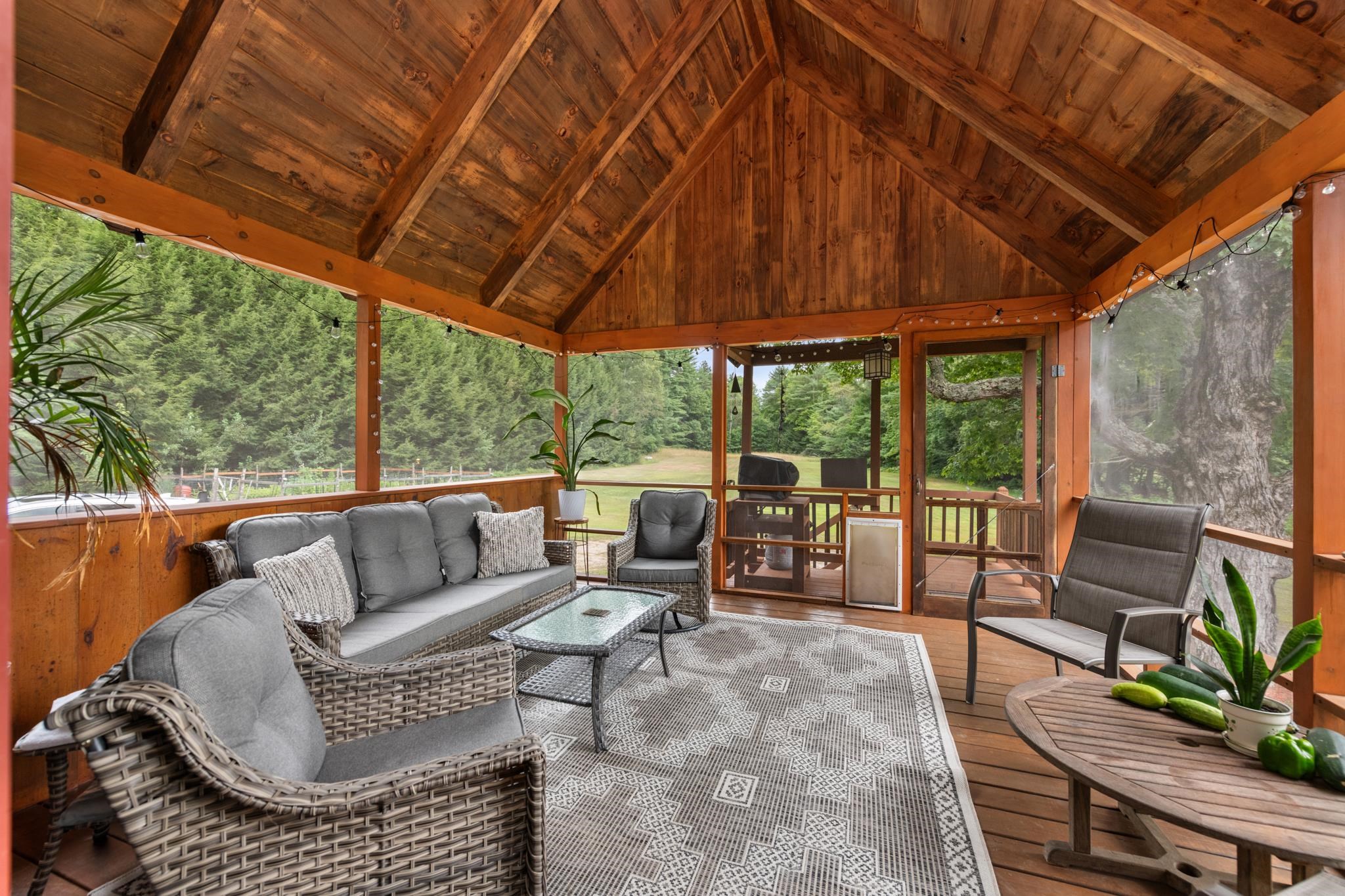 52 Jansen Farm Rd, Thornton, NH 03285