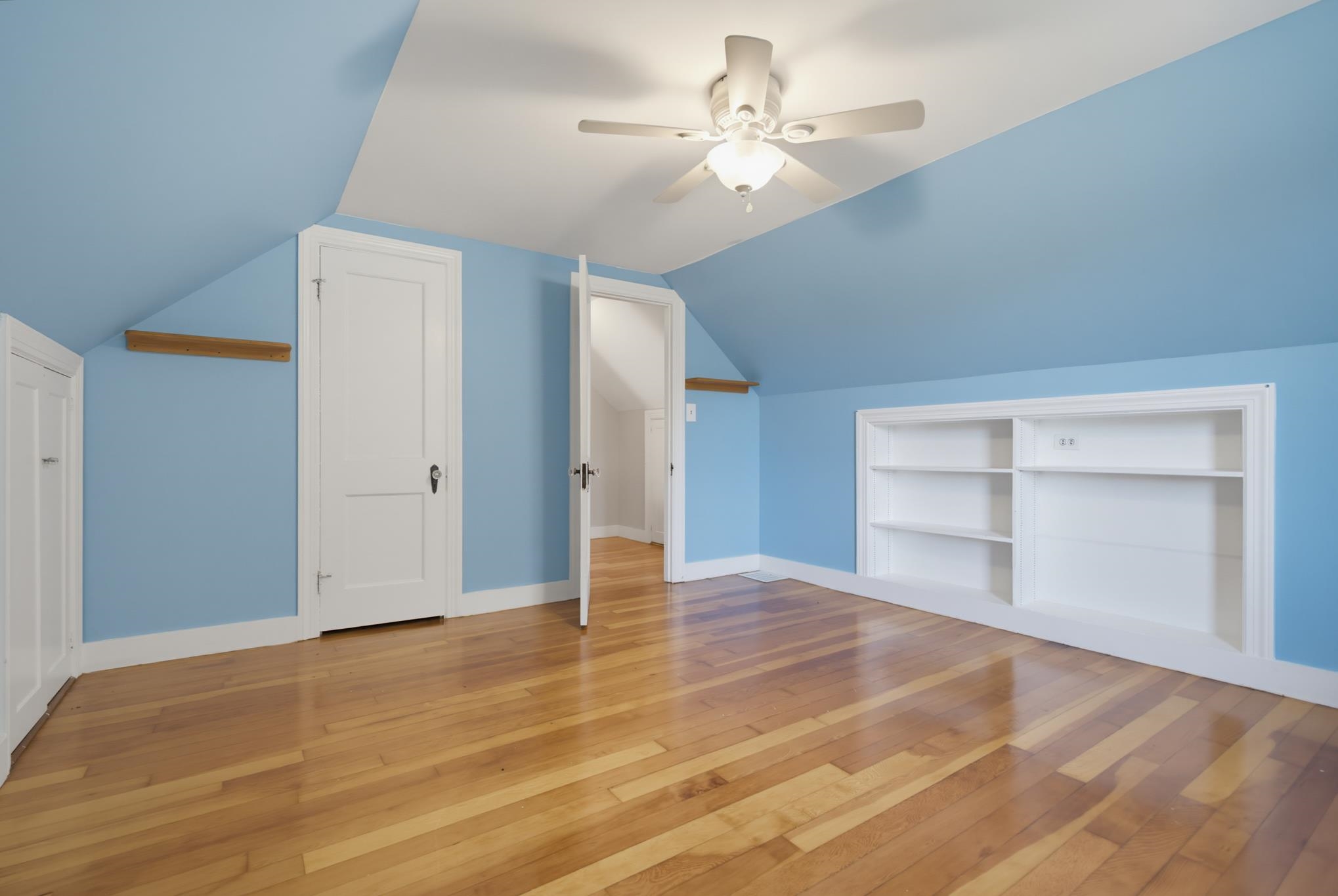 127 Route 27, Raymond, NH 03077