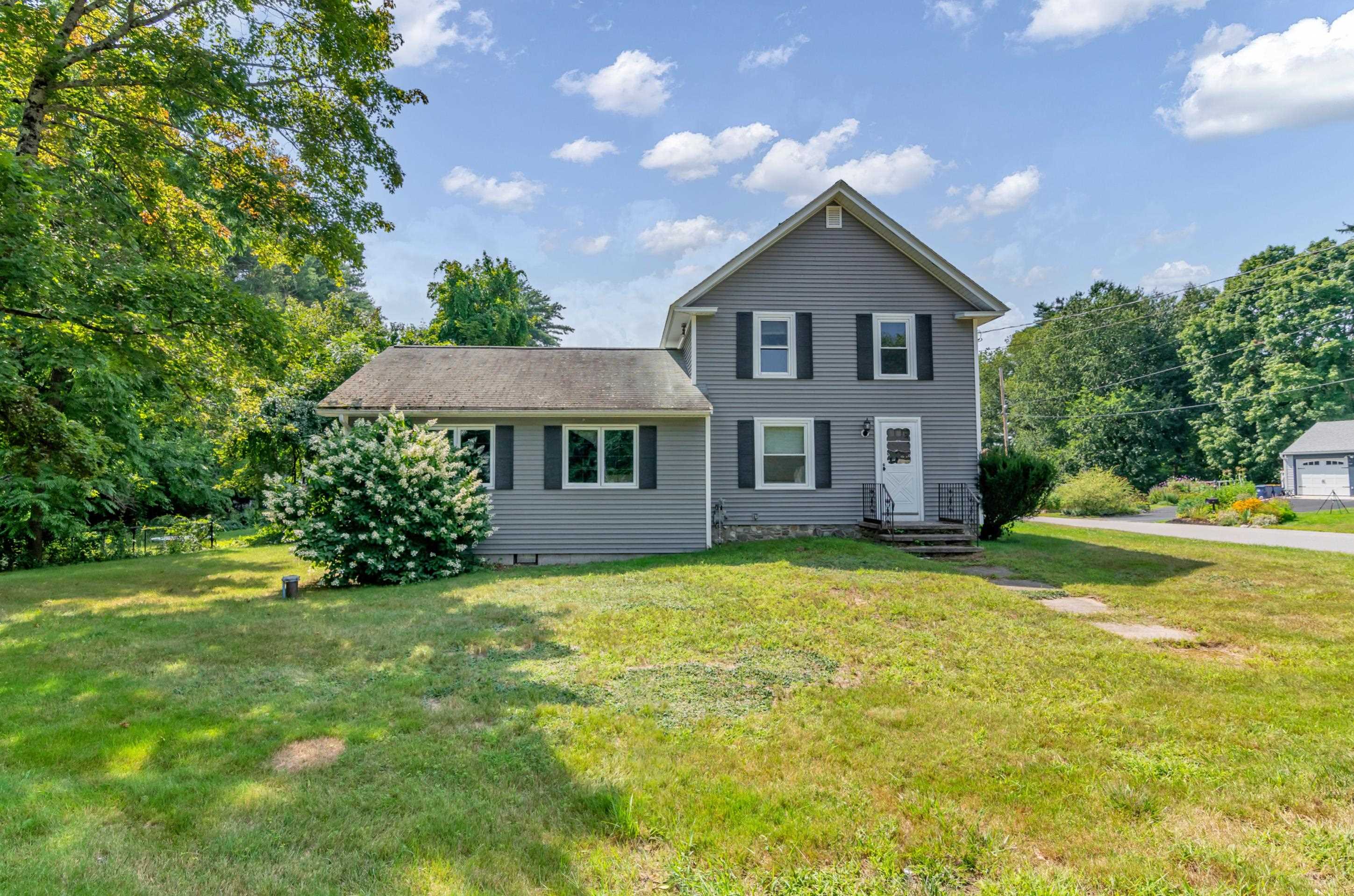 162 Main St, Plaistow, NH 03865