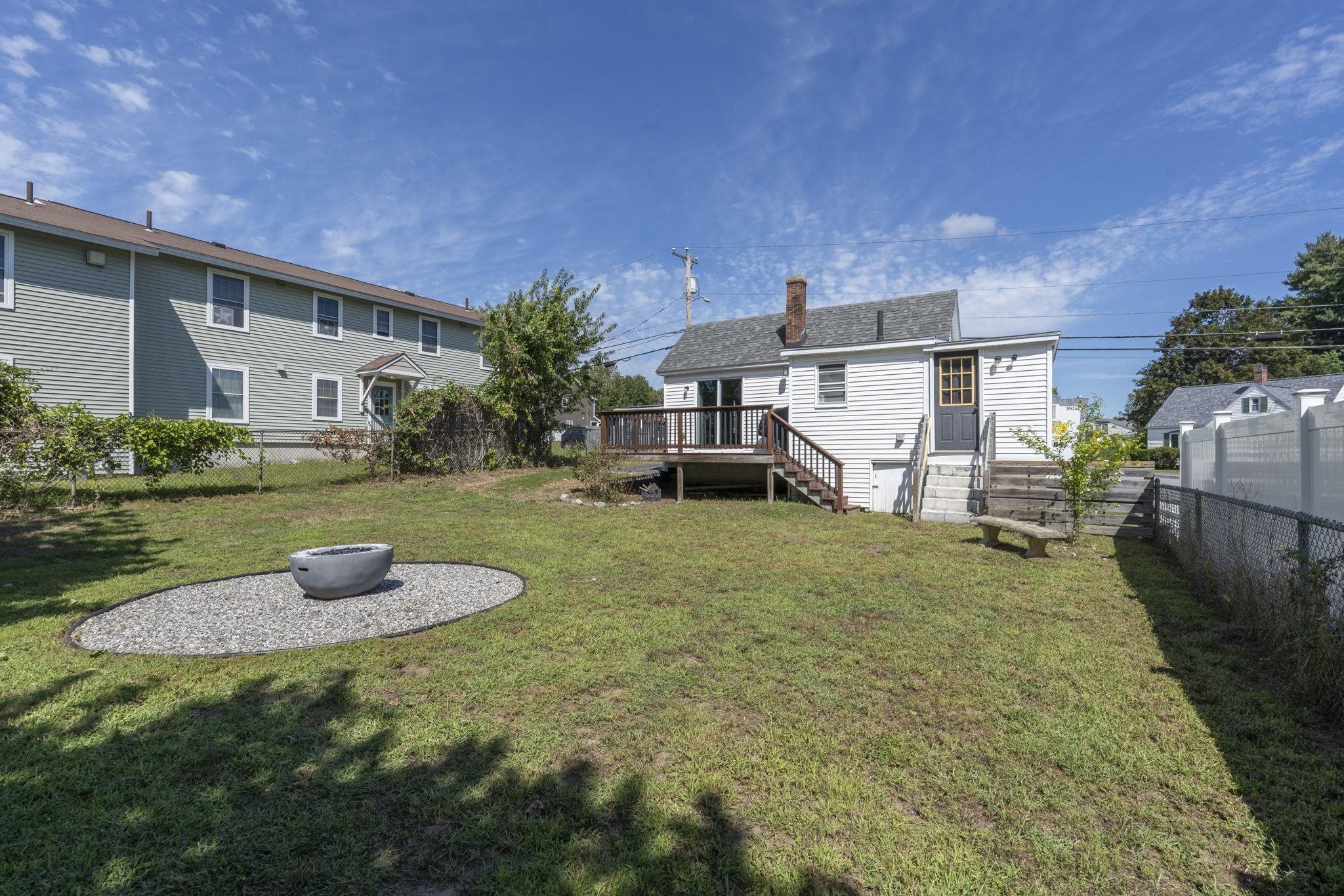 1043 Somerville St, Manchester, NH 03103