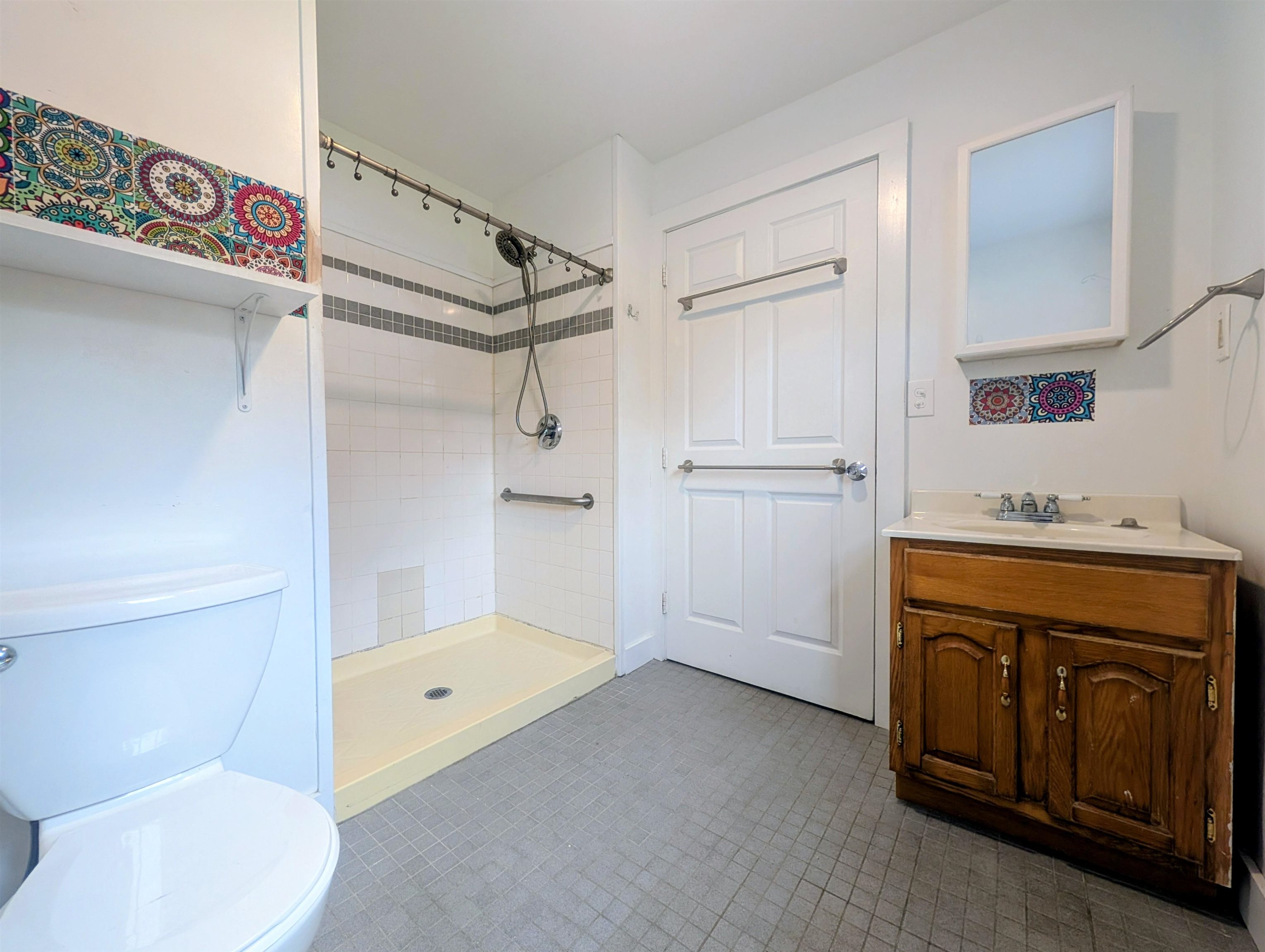 Apt #1 - Full Bathroom 26091649