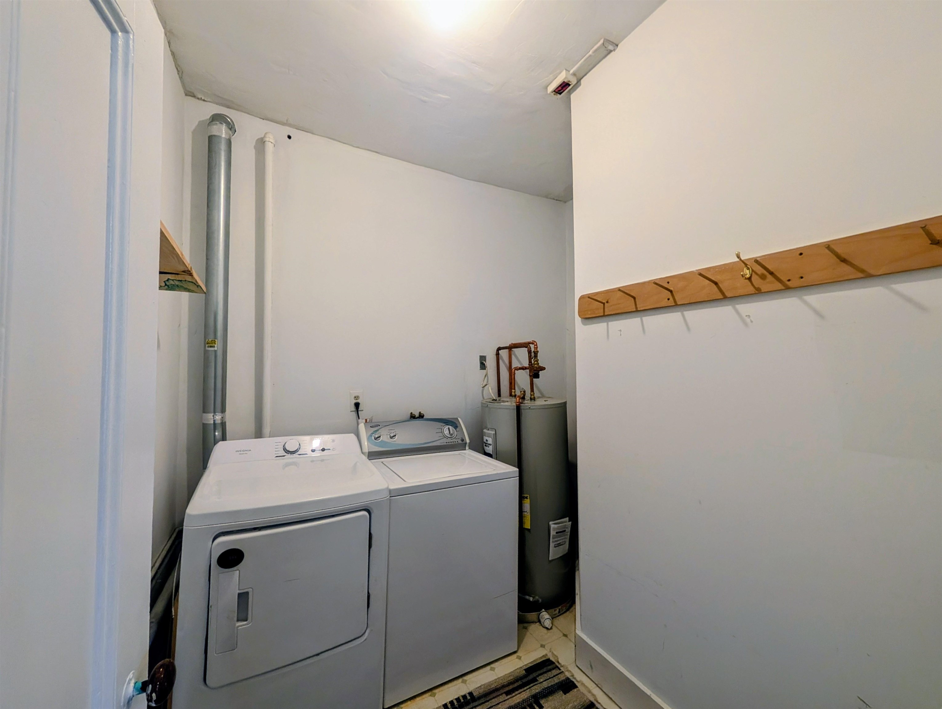 Apt #2 - Laundry Rm 26091672