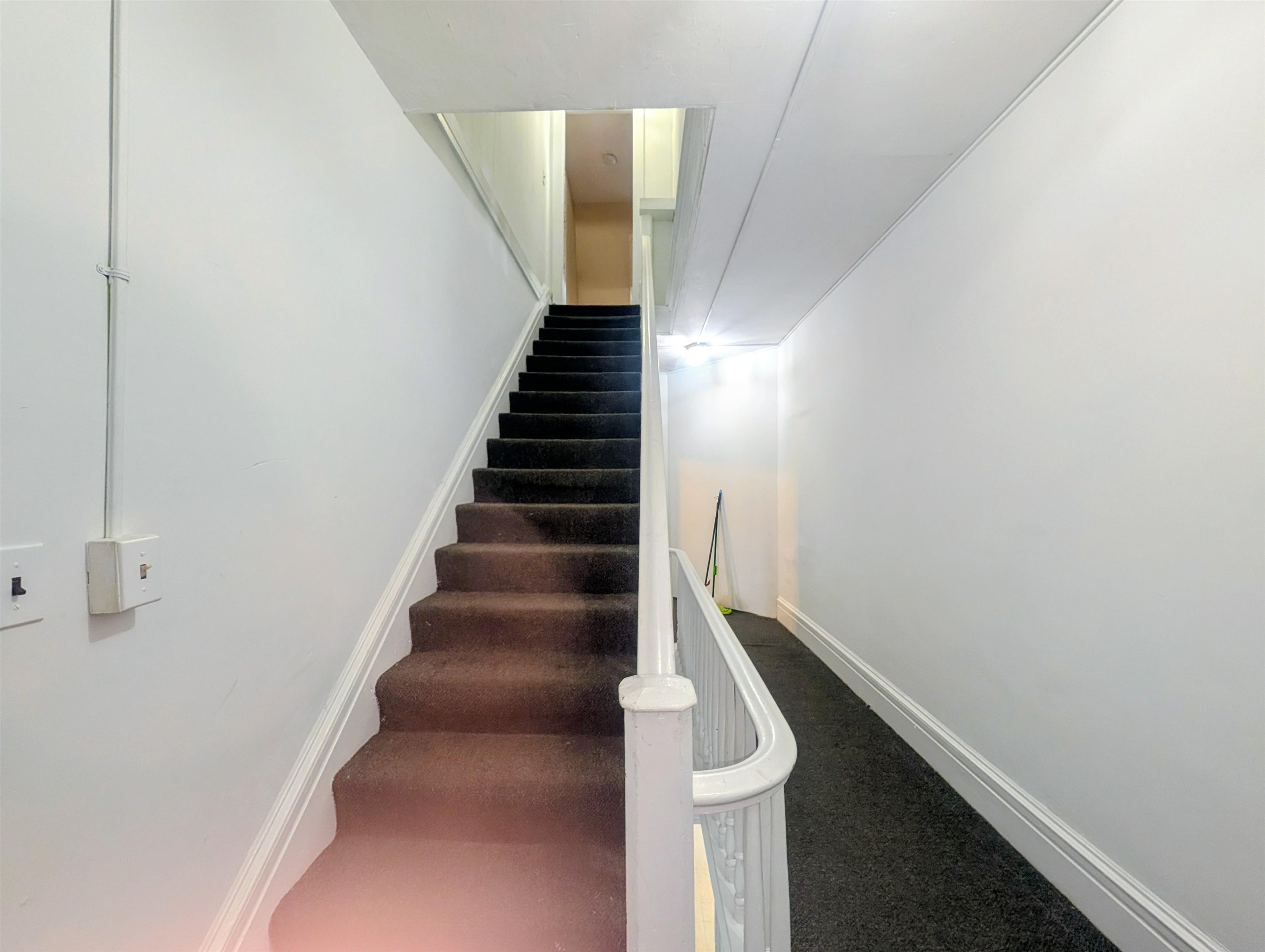 2nd Level Hallway Stairs 26091676