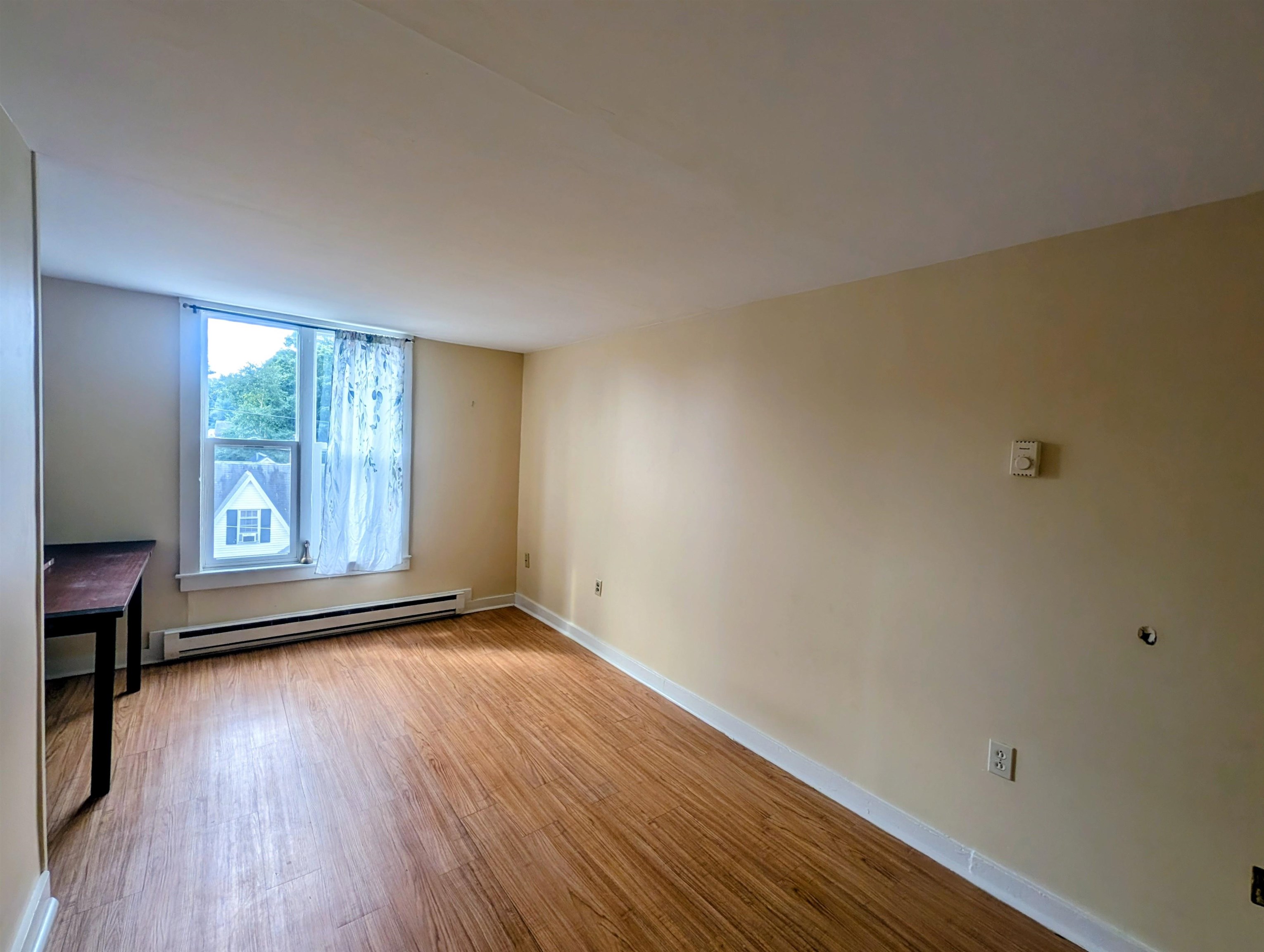 Apt #3 - Bedroom (2) 26091687