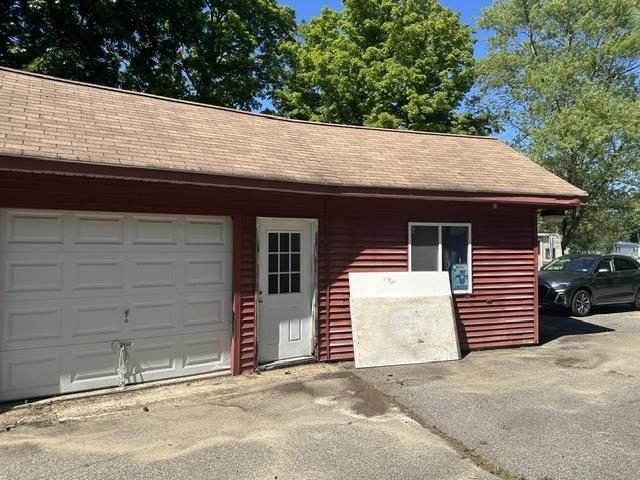 Photo 4 of 55