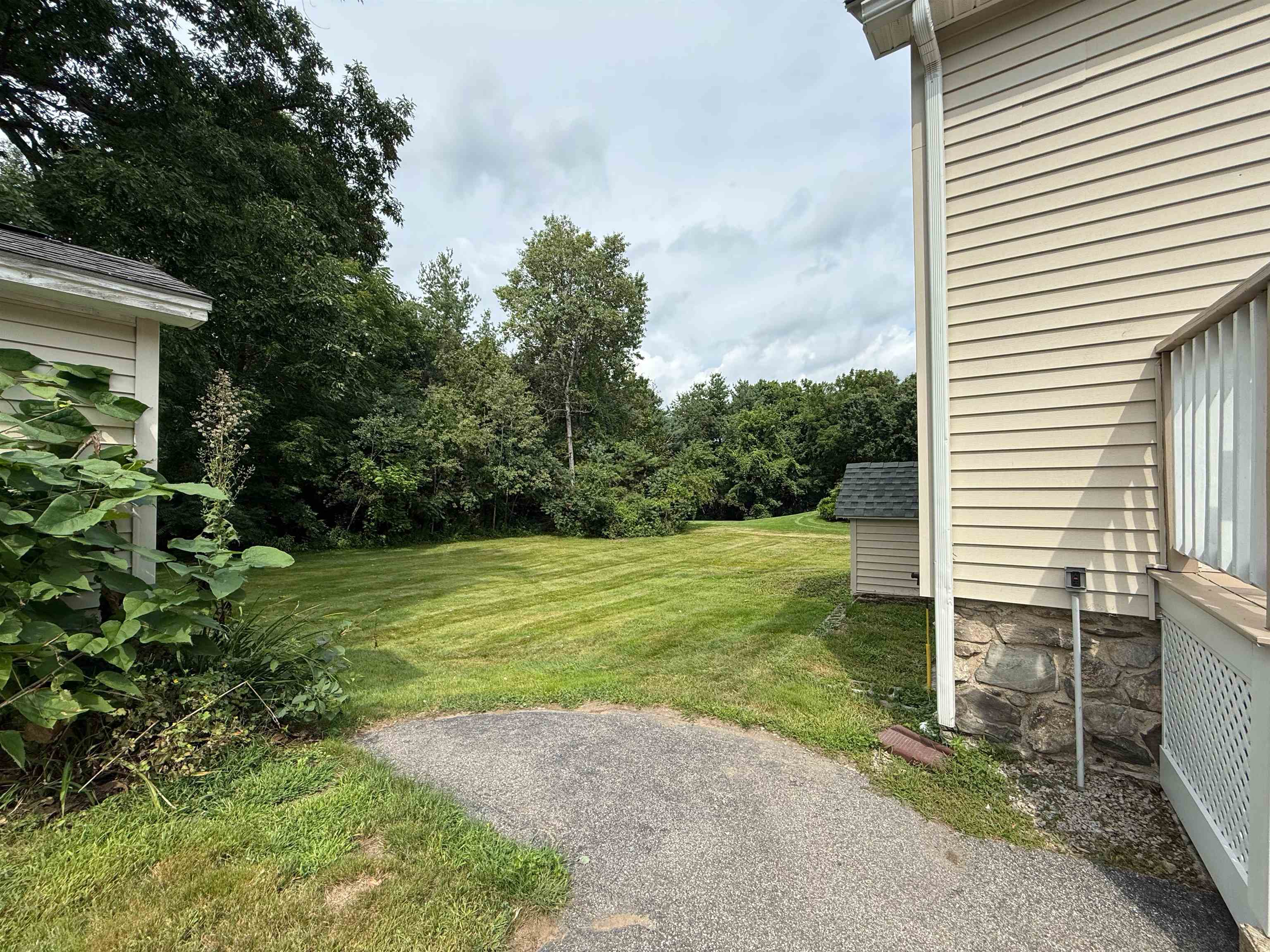 Photo 10 of 29