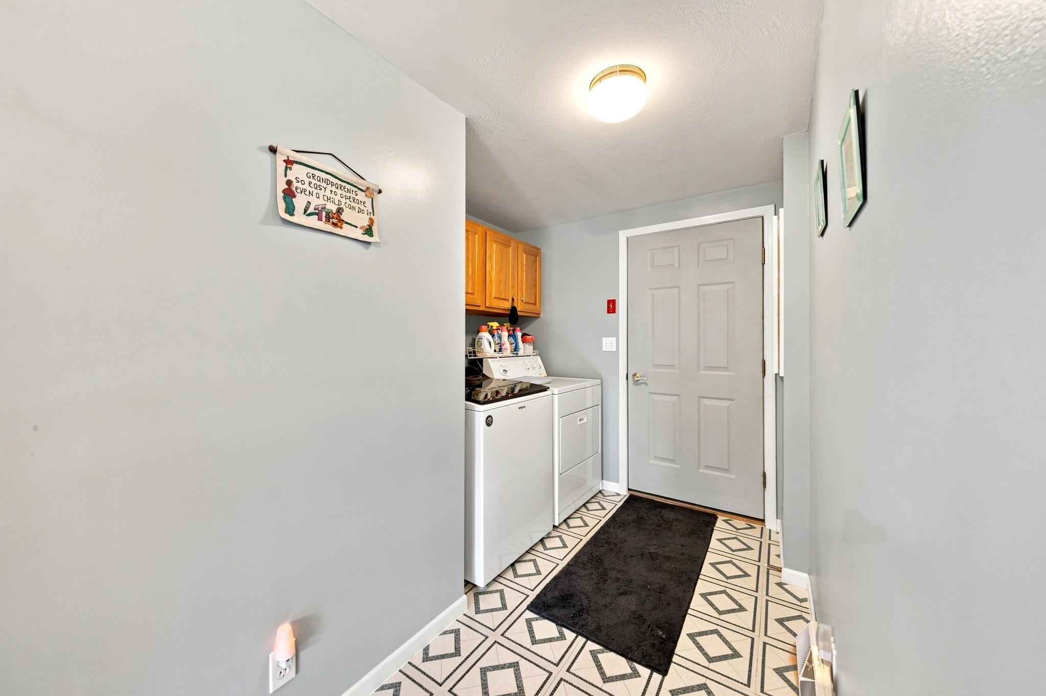 Photo 16 of 21