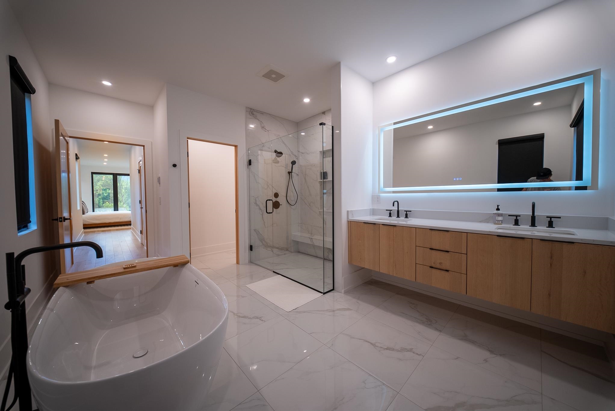 First Floor Ensuite Bath