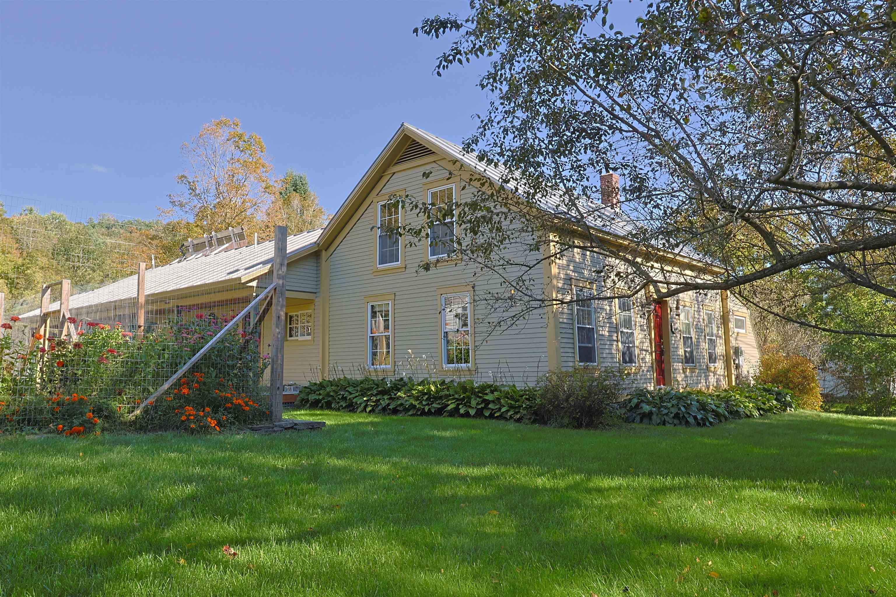 Photo 3 of Single family home for sale at 5255 14 Rte, Hartford, VT 05084 | MLS# 5107099 | Listing updated on 2026-09-30