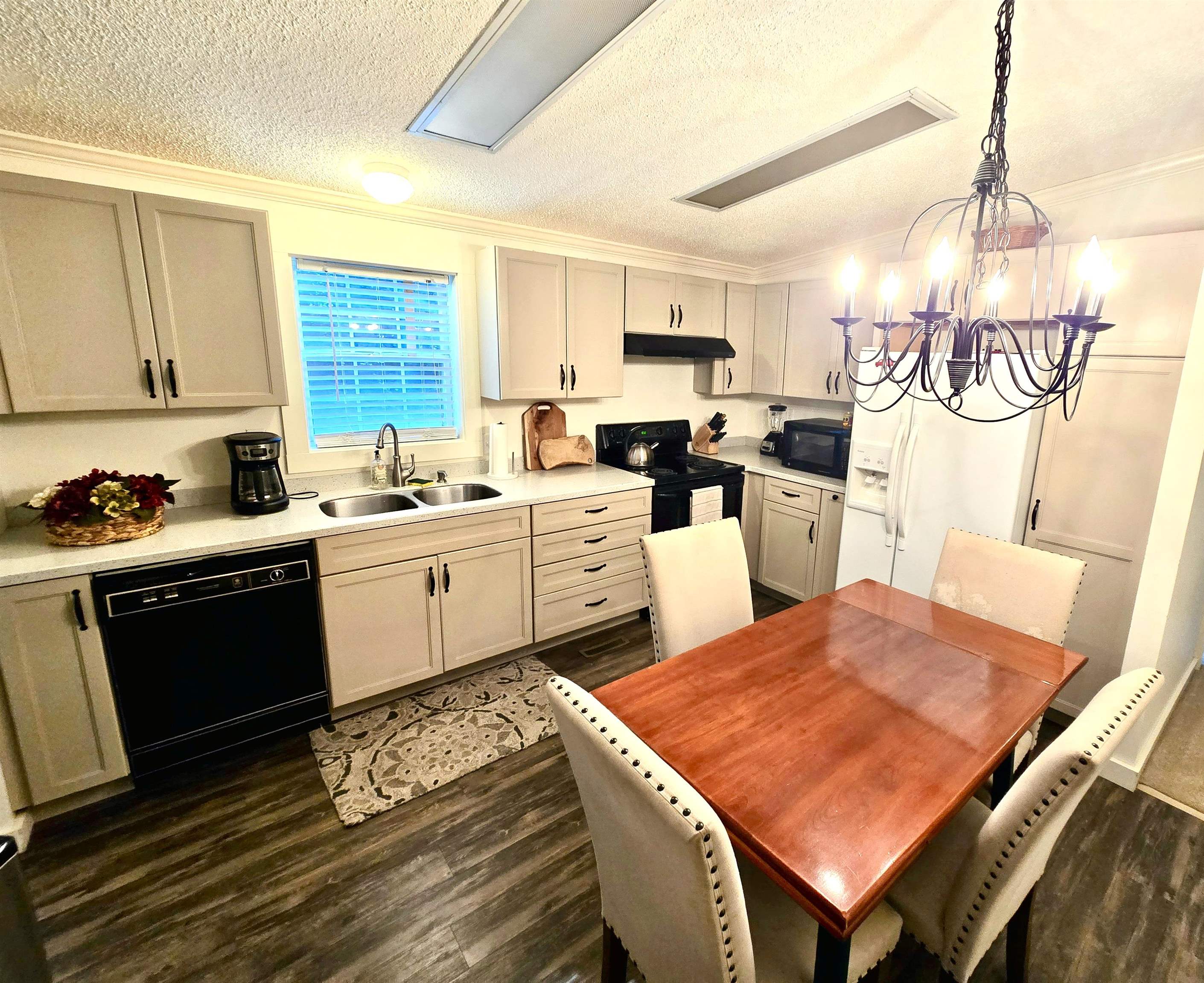 Photo 3 of Single family home for sale at 59 Annis Dr, Gilford, NH 03249 | MLS# 5107110 | Listing updated on 2026-09-17