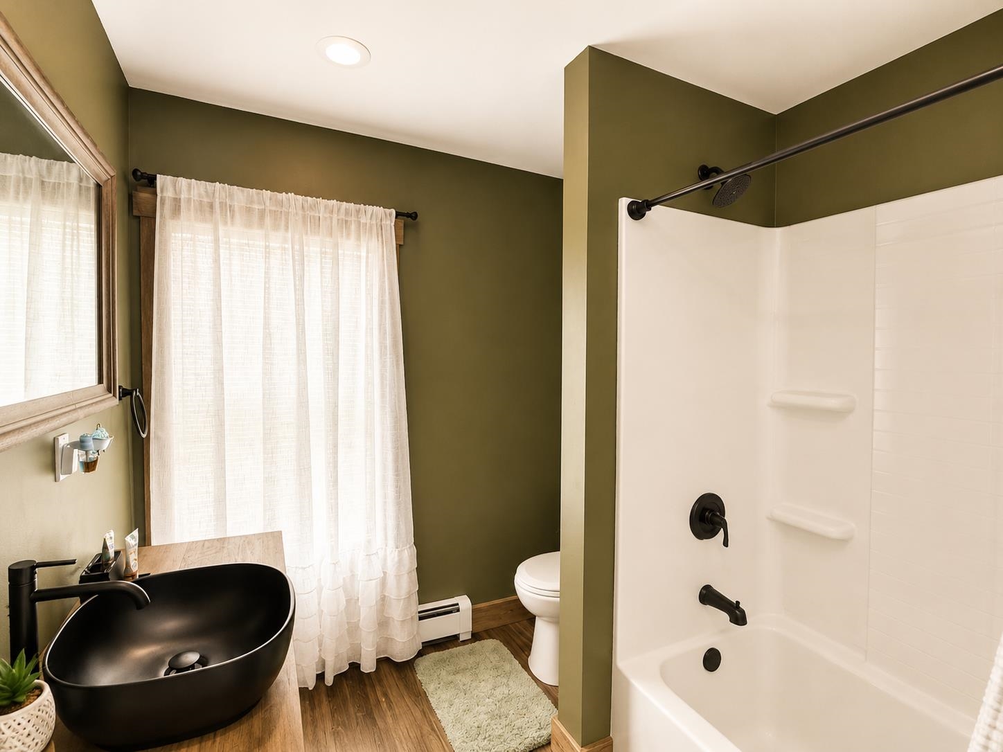 1st floor bathroom