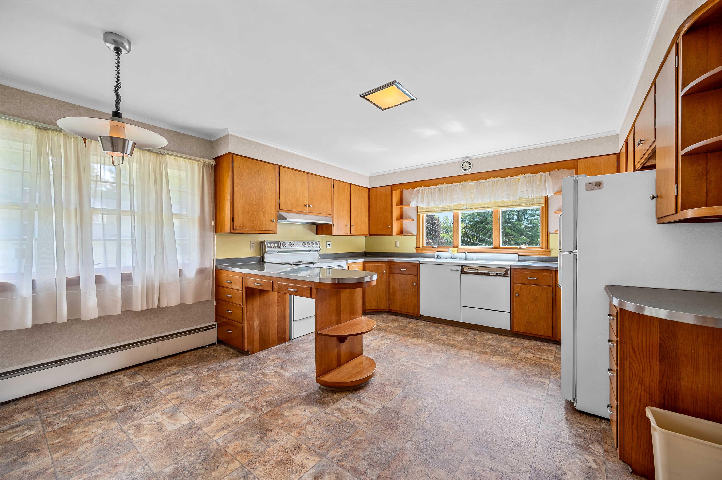Open kitchen