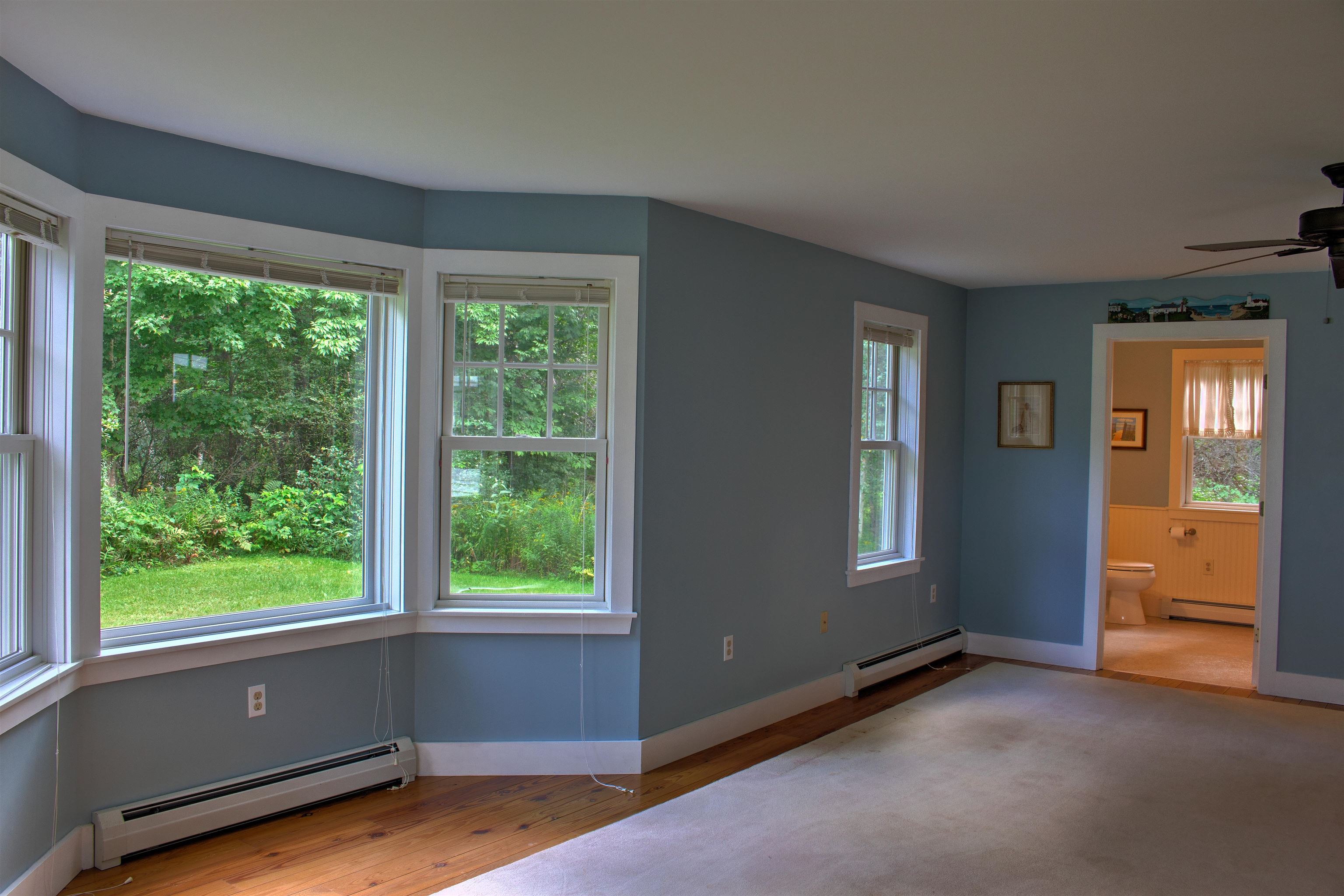 1st Floor In Law With 3/4 Bath