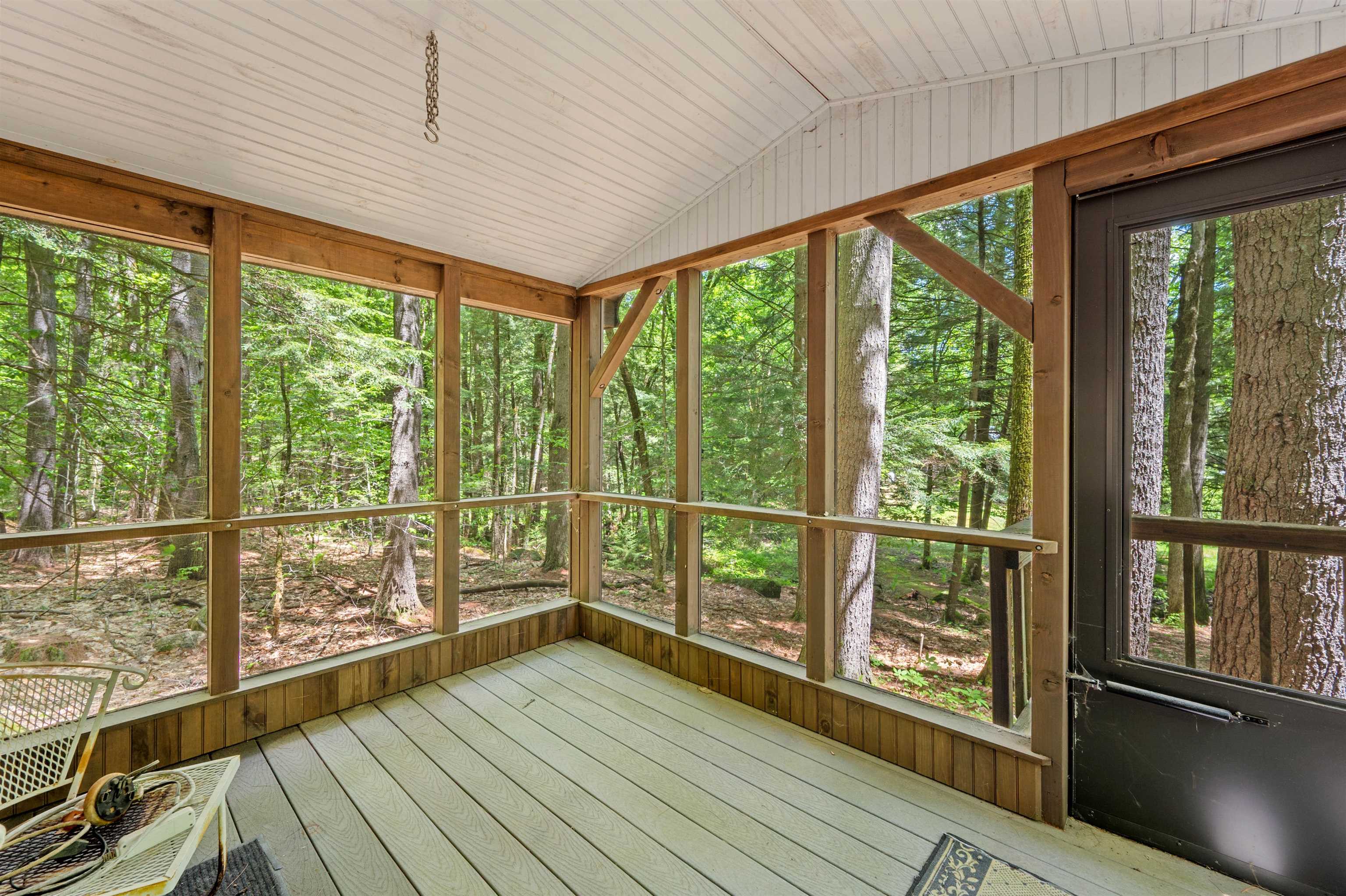 cabin screen porch