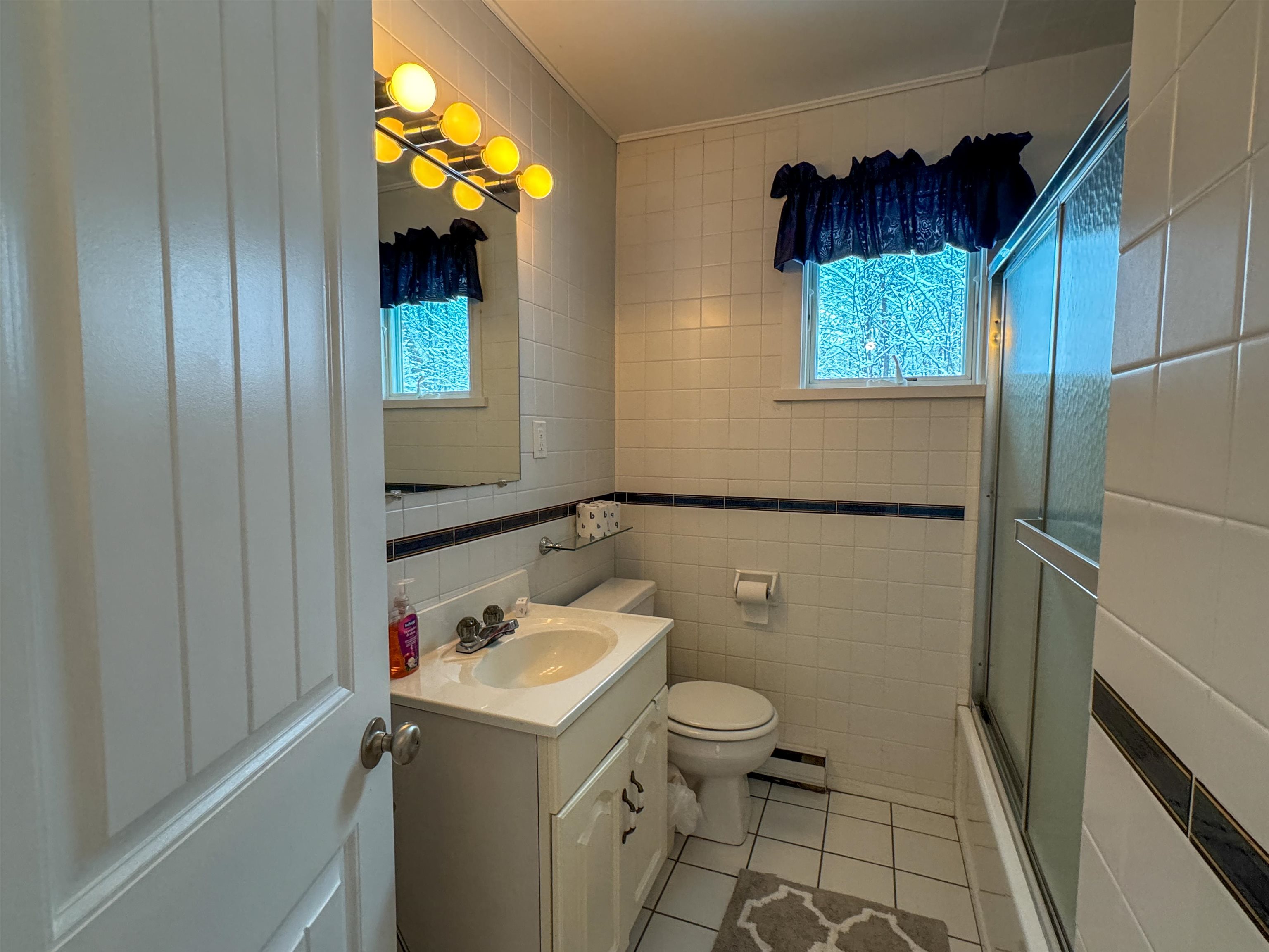 Main Floor Bathroom