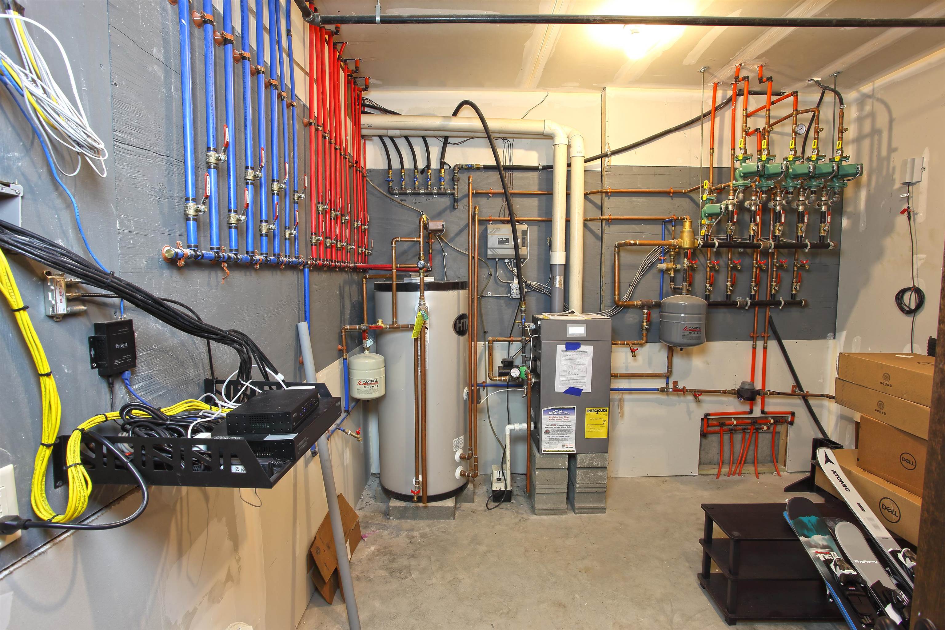Large utility room for storage