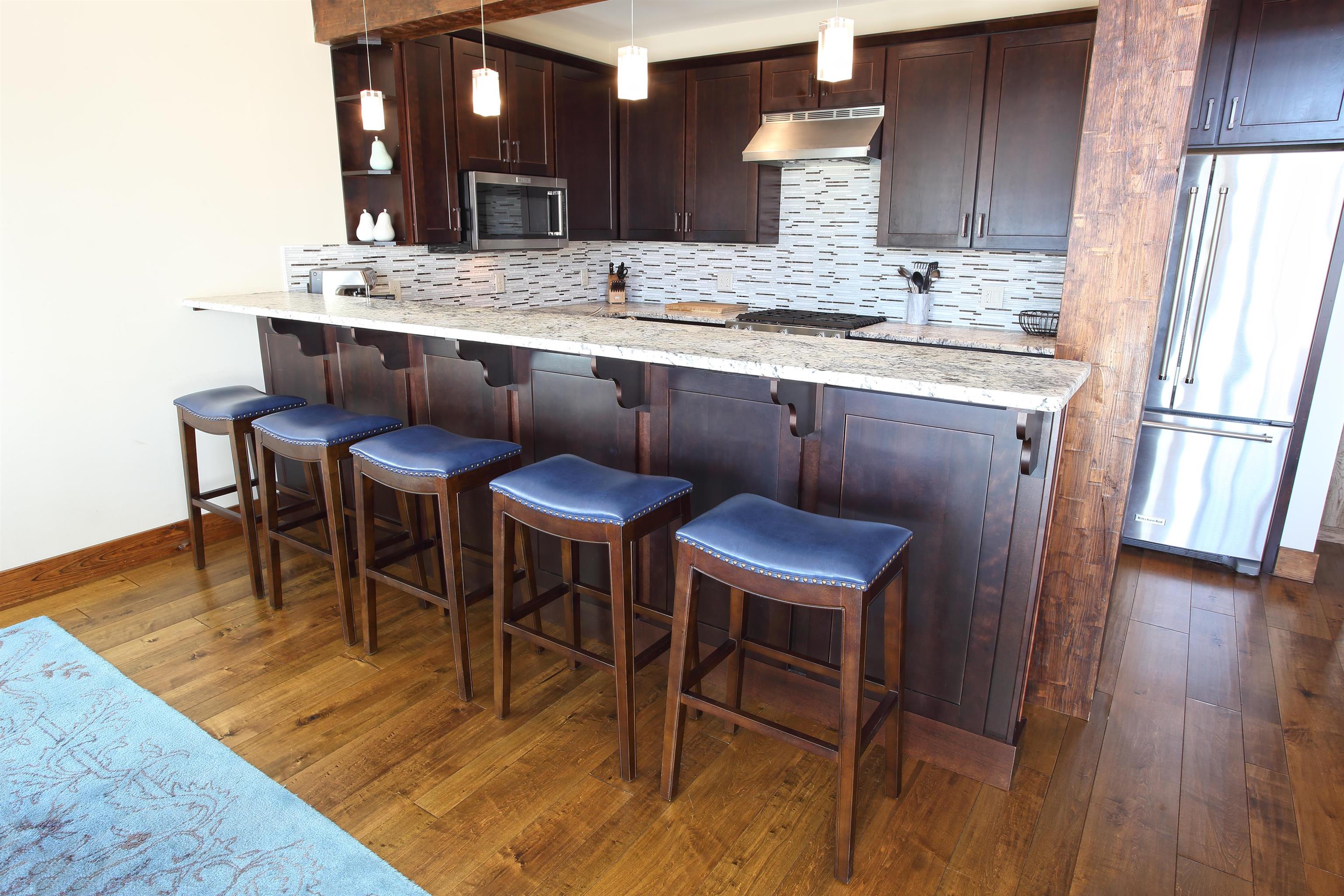 Breakfast bar