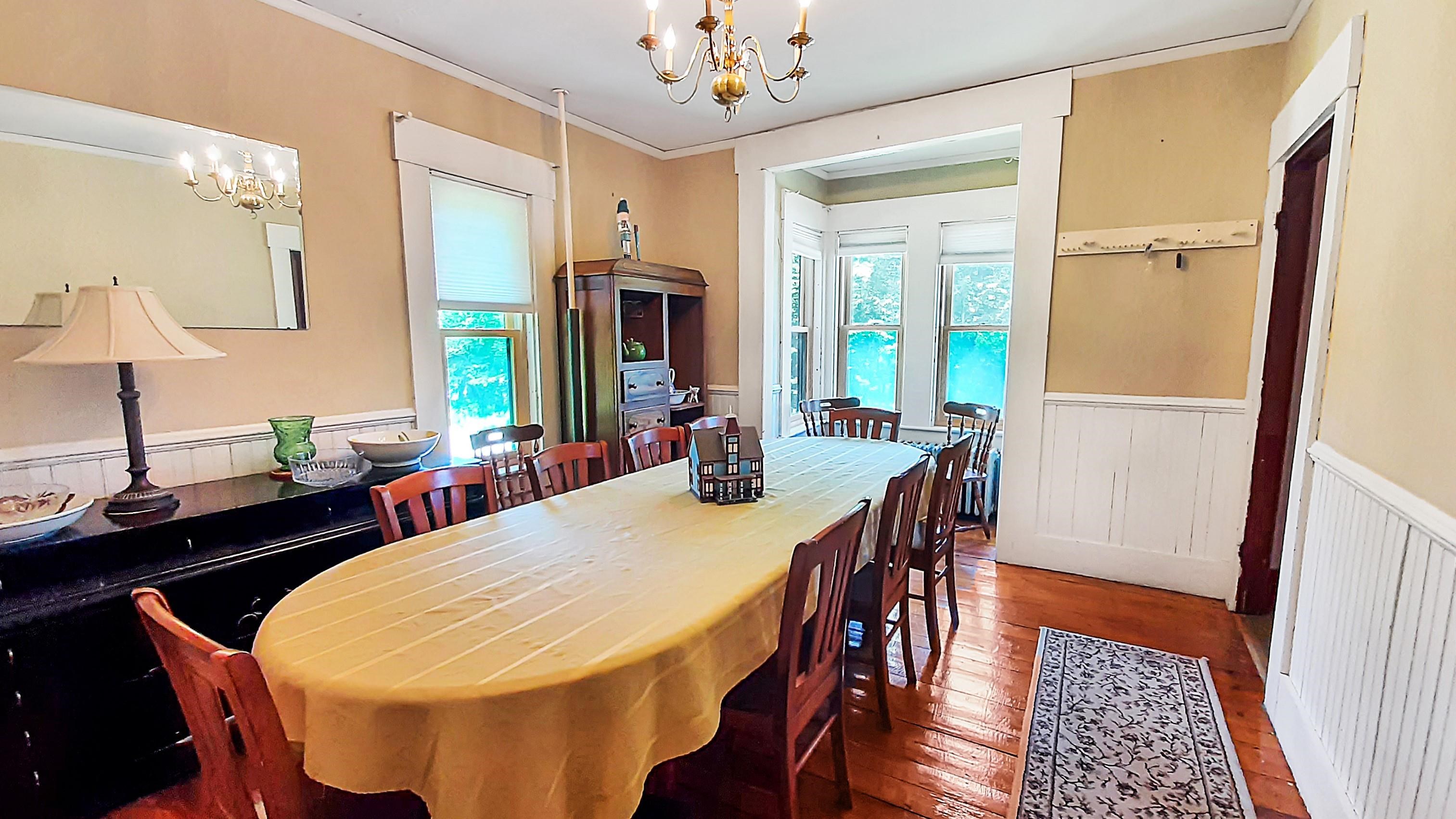 Dining Room with Seating for Many 25583261