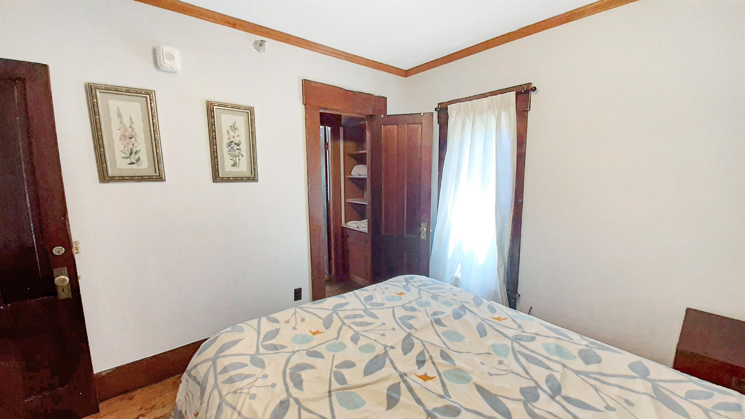 Second Floor Bedroom 25583274
