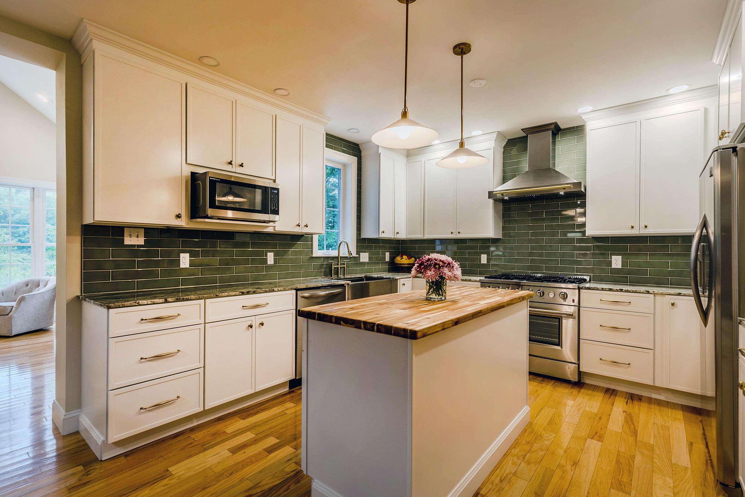 Photo 1 of Single family home for sale at 145 White Farm Ln, Shaftsbury, VT 05262 | MLS# 5107304 | Listing updated on 2026-09-18