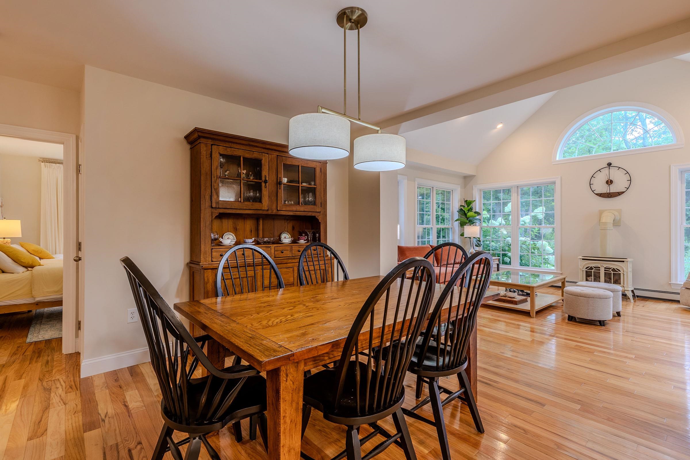 Photo 4 of Single family home for sale at 145 White Farm Ln, Shaftsbury, VT 05262 | MLS# 5107304 | Listing updated on 2026-09-18