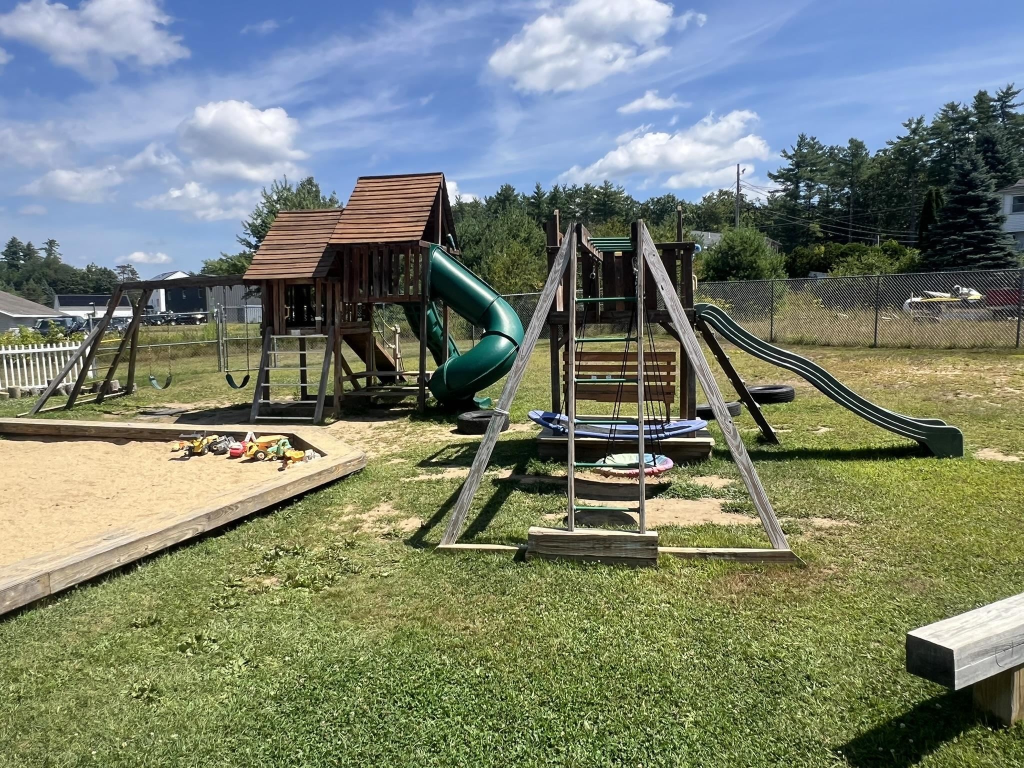 Photo 9 of 28