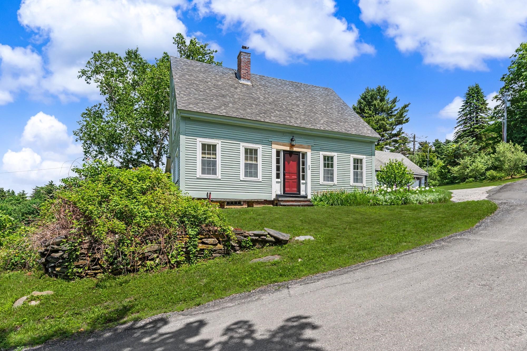 82  White Hill Road, Claremont, NH photo 2