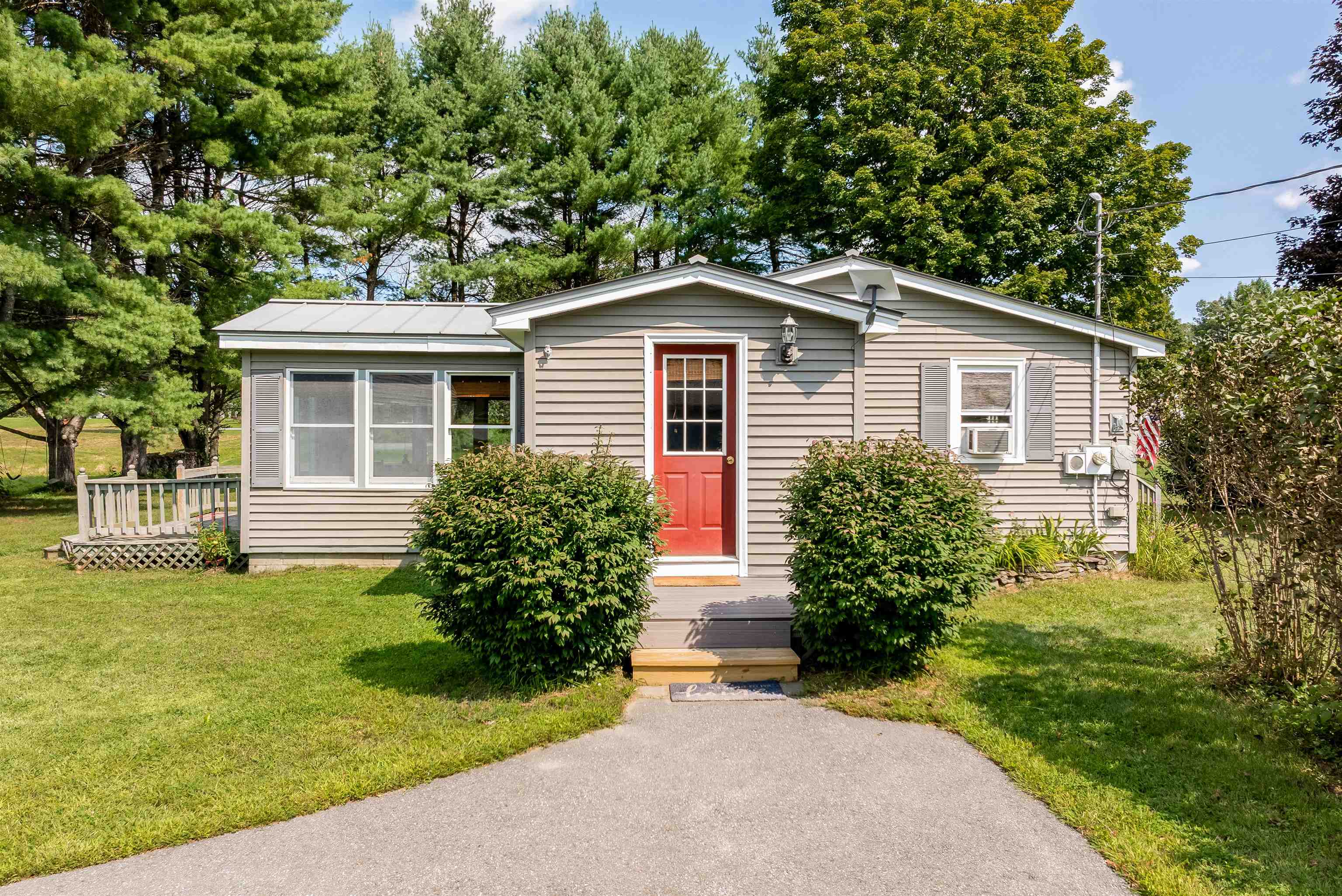 Photo of 24 Church Lane Thetford VT 05043