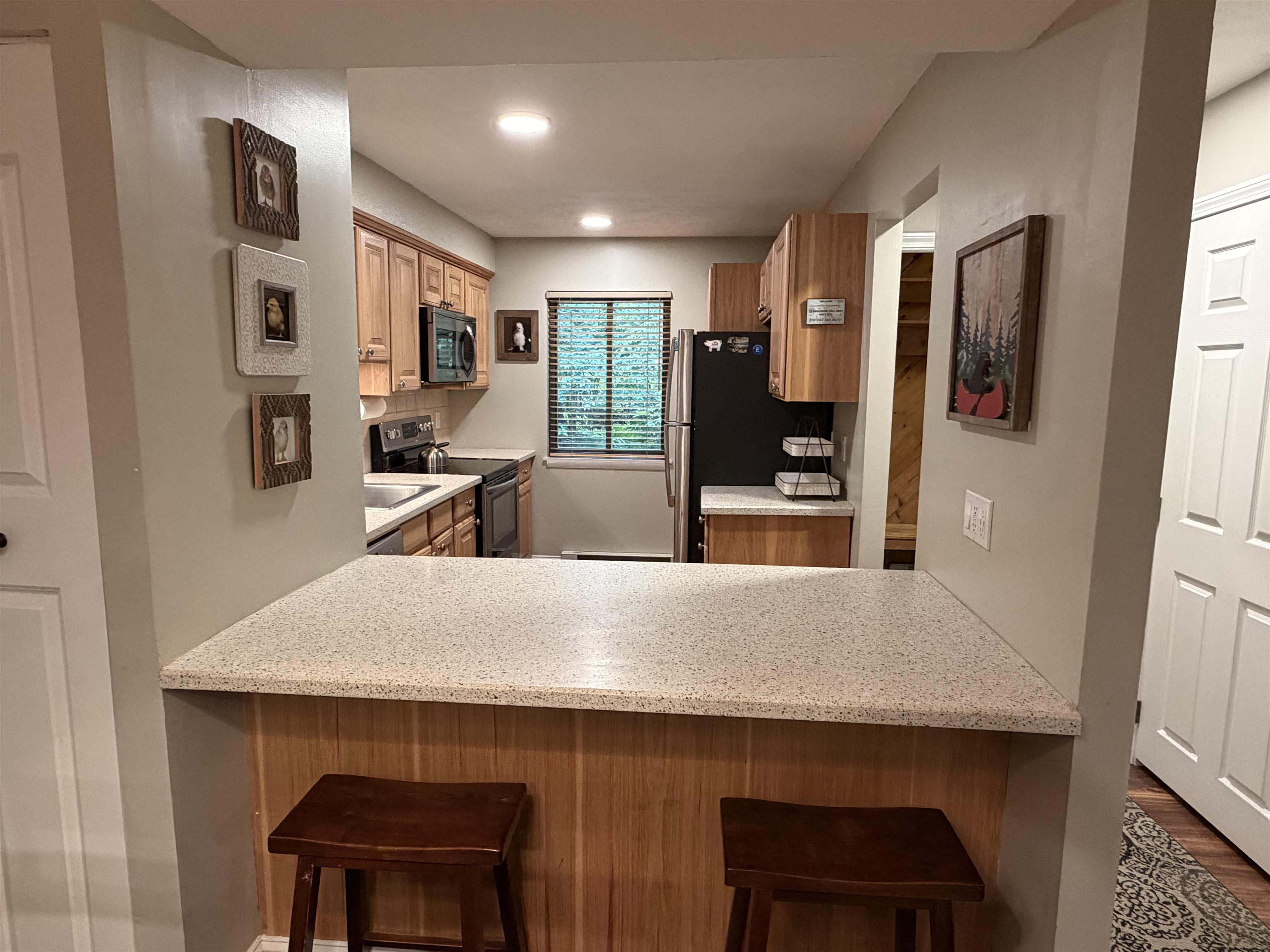 And breakfast bar seating