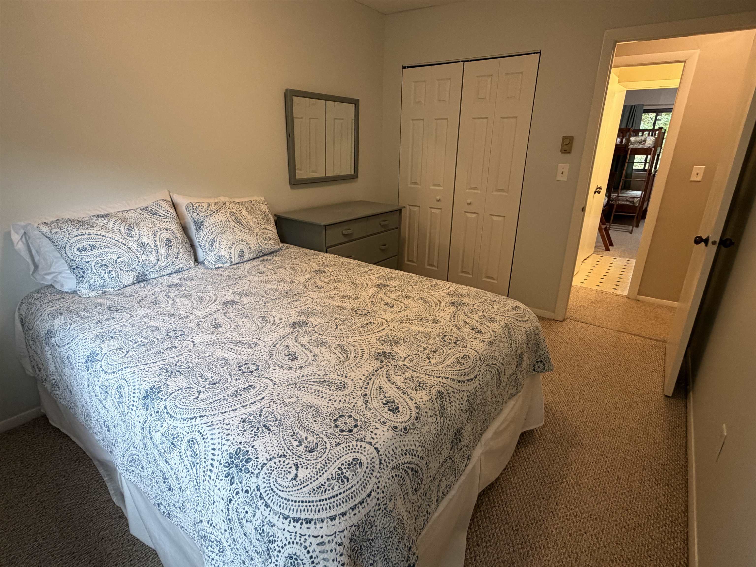2nd bedroom, reverse view