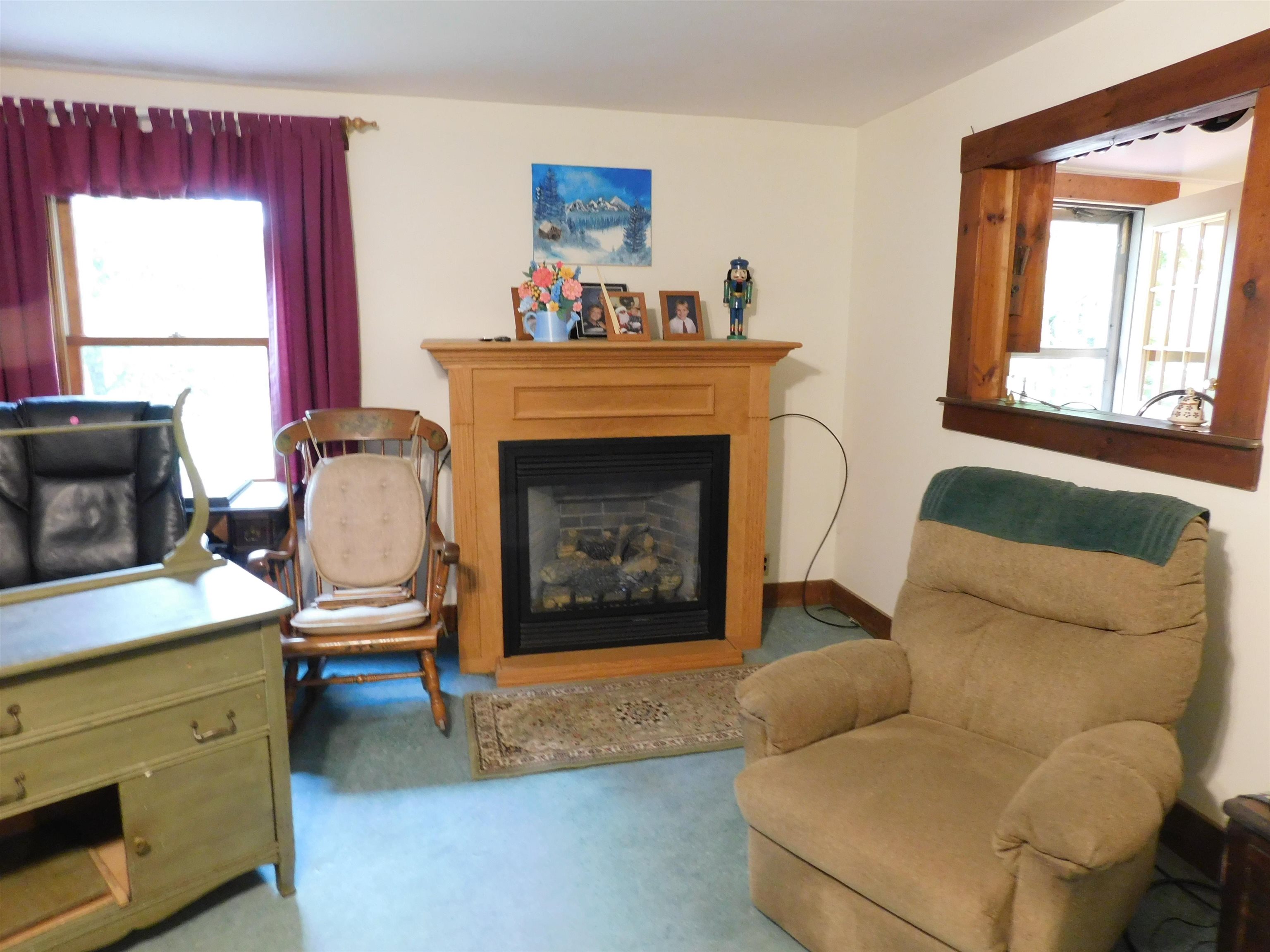 Living Room with propane fireplace 26139107