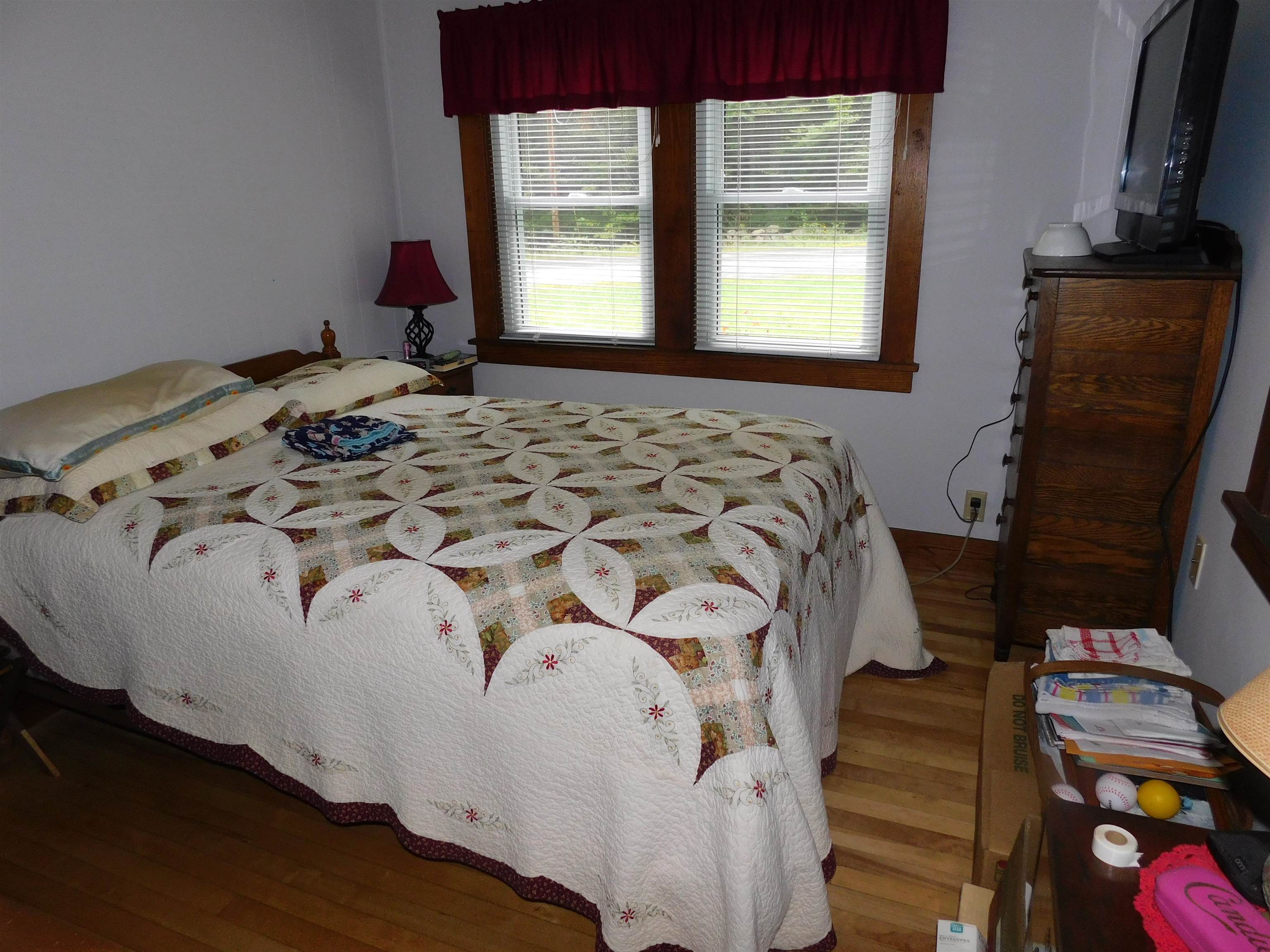 First Floor Bedroom 26139055