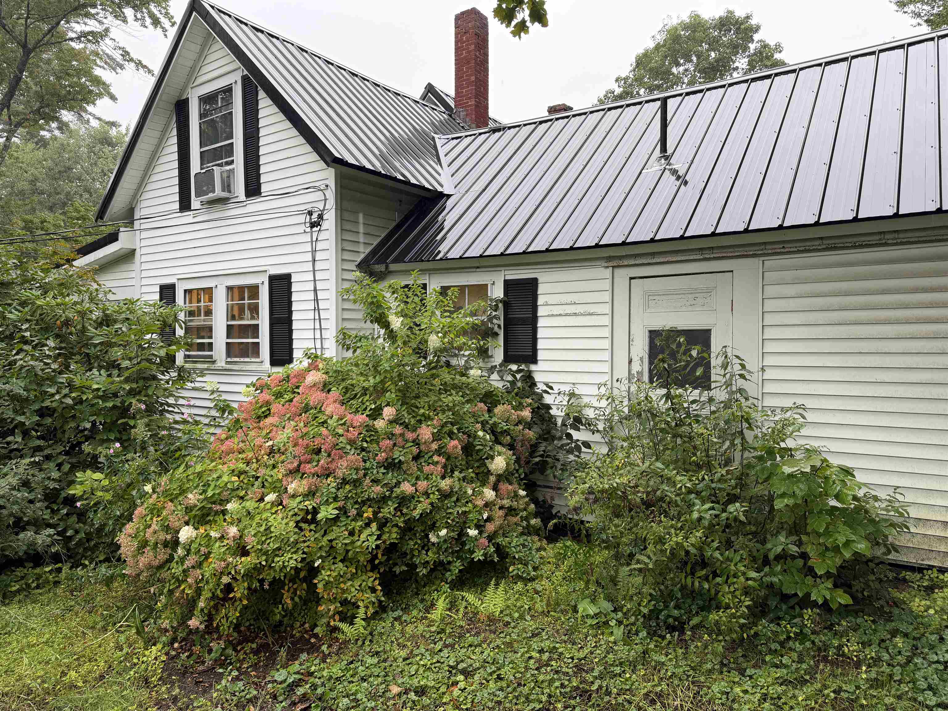 Photo 2 of Single family home for sale at 14 Dorrs Cor Rd, Ossipee, NH 03864 | MLS# 5108143 | Listing updated on 2026-09-16