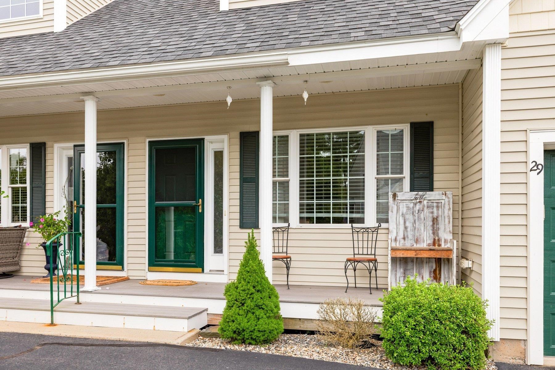 Photo 3 of Townhouse for sale at 29 Locksley Ln, Raymond, NH 03077 | MLS# 5108264 | Listing updated on 2026-09-30