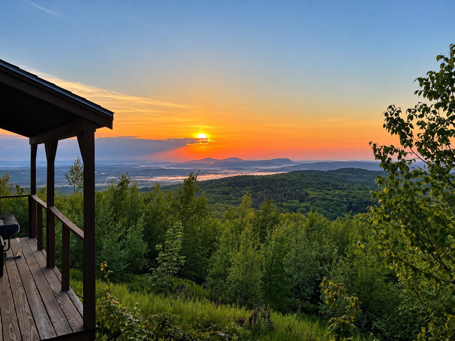 Photo 2 of Single family home for sale at 405 Mountain Rd, Lyndeborough, NH 03082 | MLS# 5108290 | Listing updated on 2026-09-04